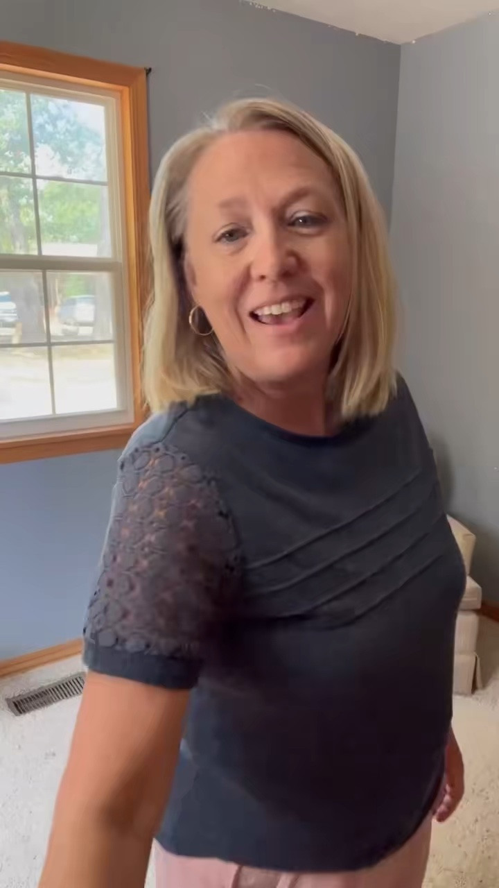 Jill tried the Halara linen pants and okayyyy… these are CUTE. 👏🏼

Comfy, flattering and one of those easy pairs you can throw on with just about anything. Definitely a good find!

#LTKOver40 #Halara #MidlifeStyle #Over40Style

#LTKdayinmylife #LTKOver40 #LTKPetite