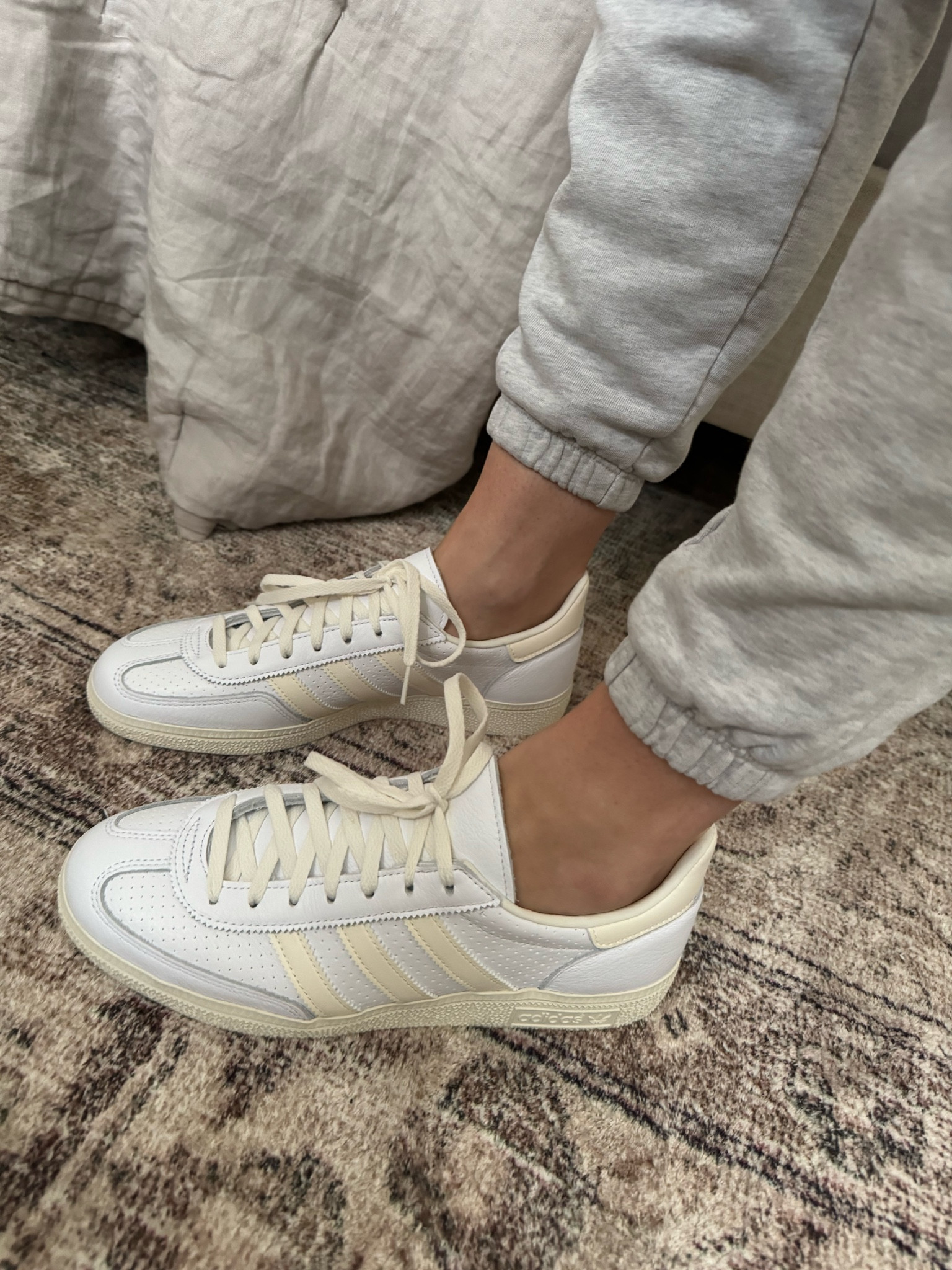 I wore these sneakers for over 20K steps in Disney for multiple days straight. I am normally a women's 8.5 and a M 7/W 8 was perfect. 