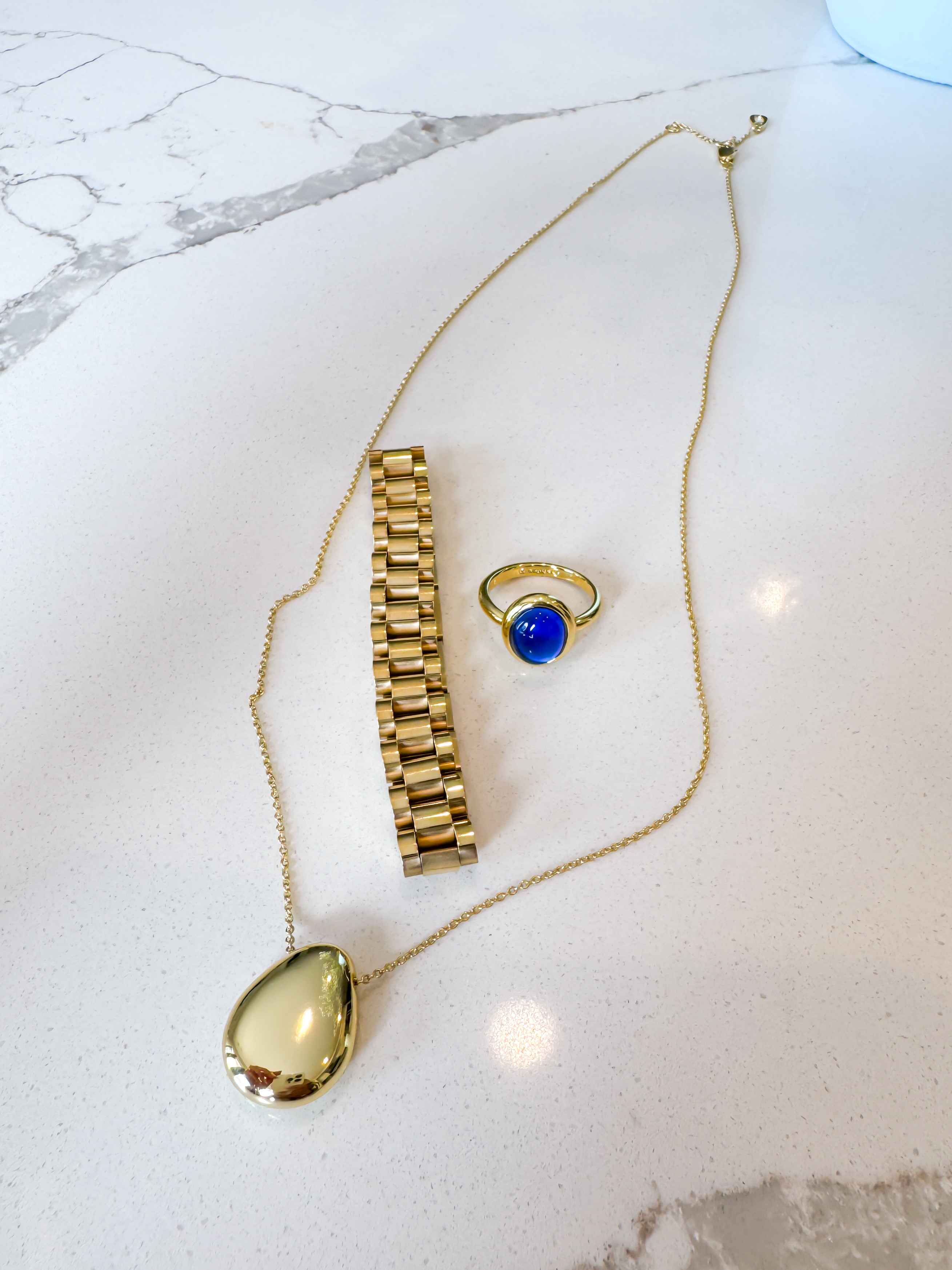 Obsessed with these classic gold necklace , gold bracelet, and gold mood ring (changed color with your mood/temperature) ! Perfect for stacking. High quality- they don’t tarnish or turn your skin green!

Gifts for her, gift guide, gift ideas for her , Christmas gift ideas , Christmas gift , gold jewelry, stacking necklaces, stacking bracelets 

#LTKHoliday #LTKGiftGuide #LTKCyberWeek