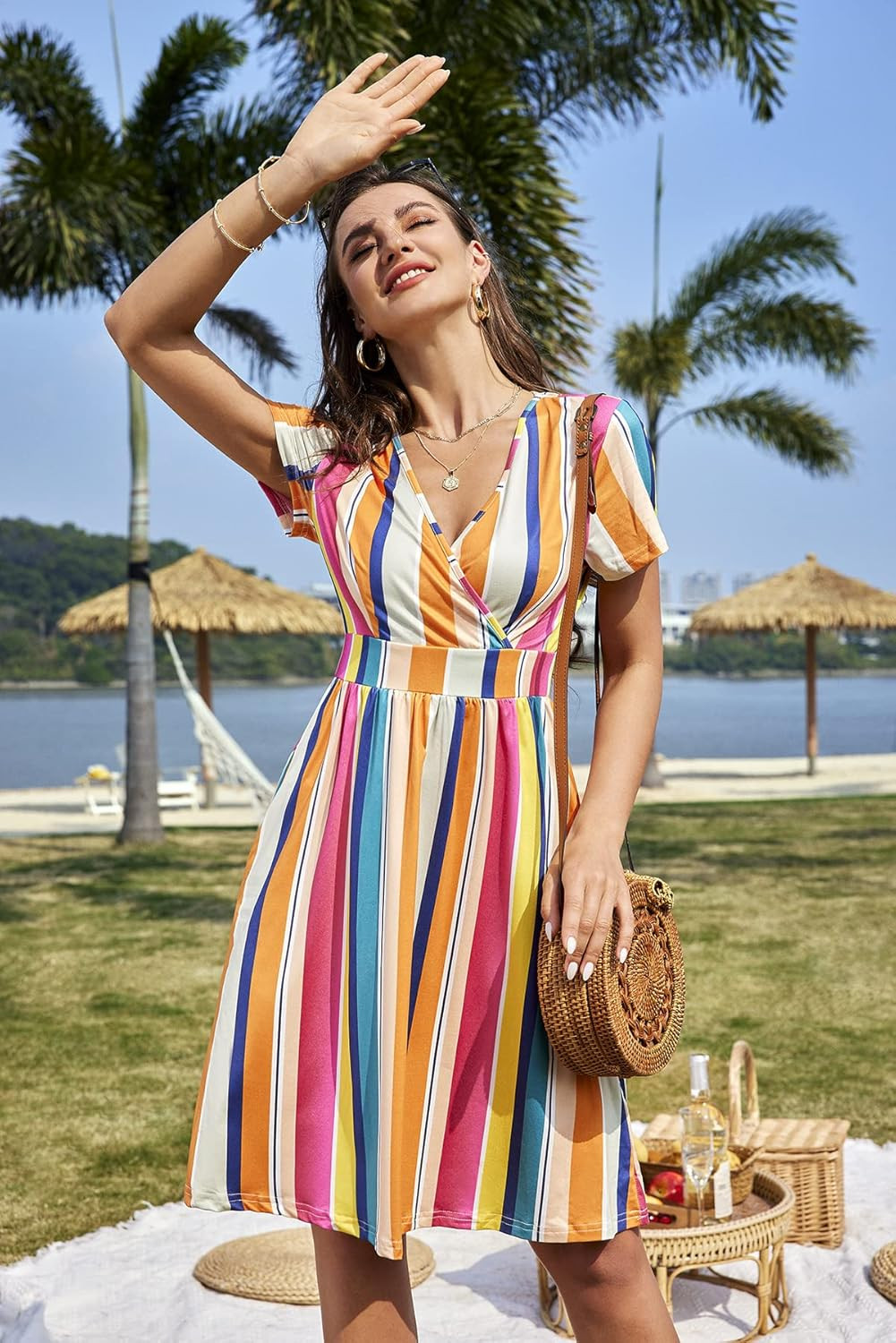 VOTEPRETTY Women's Short Sleeve V Neck Wrap Dress Summer Casual Floral Sundress with Pockets | Amazon (US)