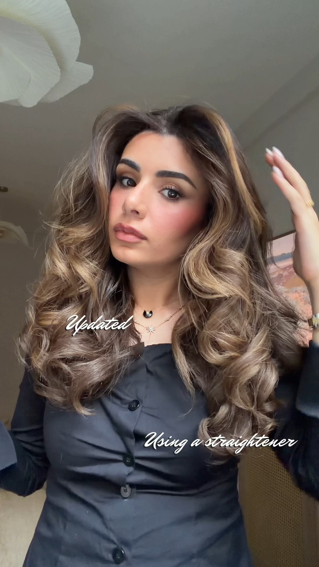 How to achieve bouncy curls with a hair straightener 🩶

#hairtutorials #hairtok #hairstraightenerhacks #hair #howtocurlyourhair 



#LTKbeauty