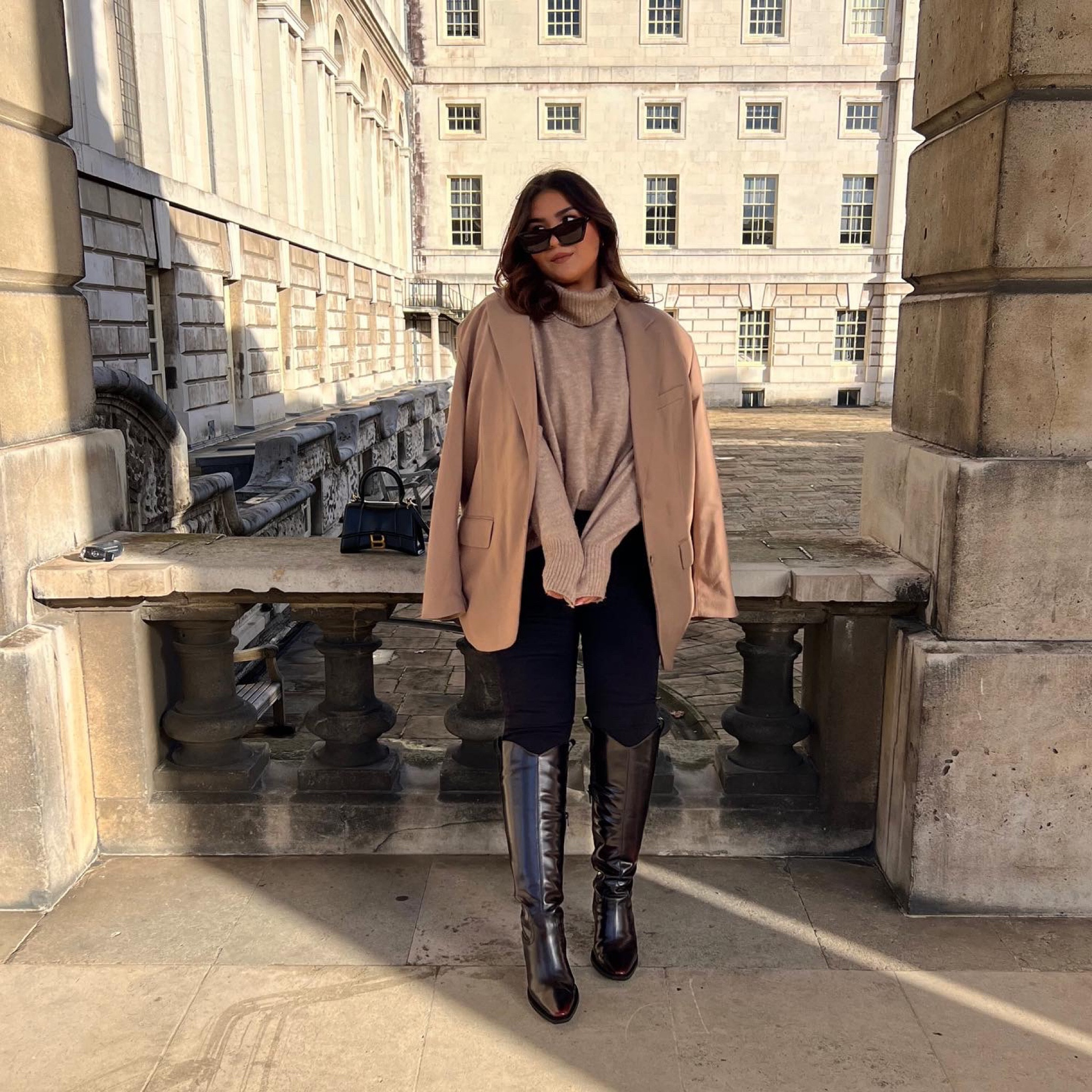 Camel tones 🤎
Blazer and jumper from H&M (last season) similar items linked

#LTKeurope #LTKstyletip #LTKshoecrush