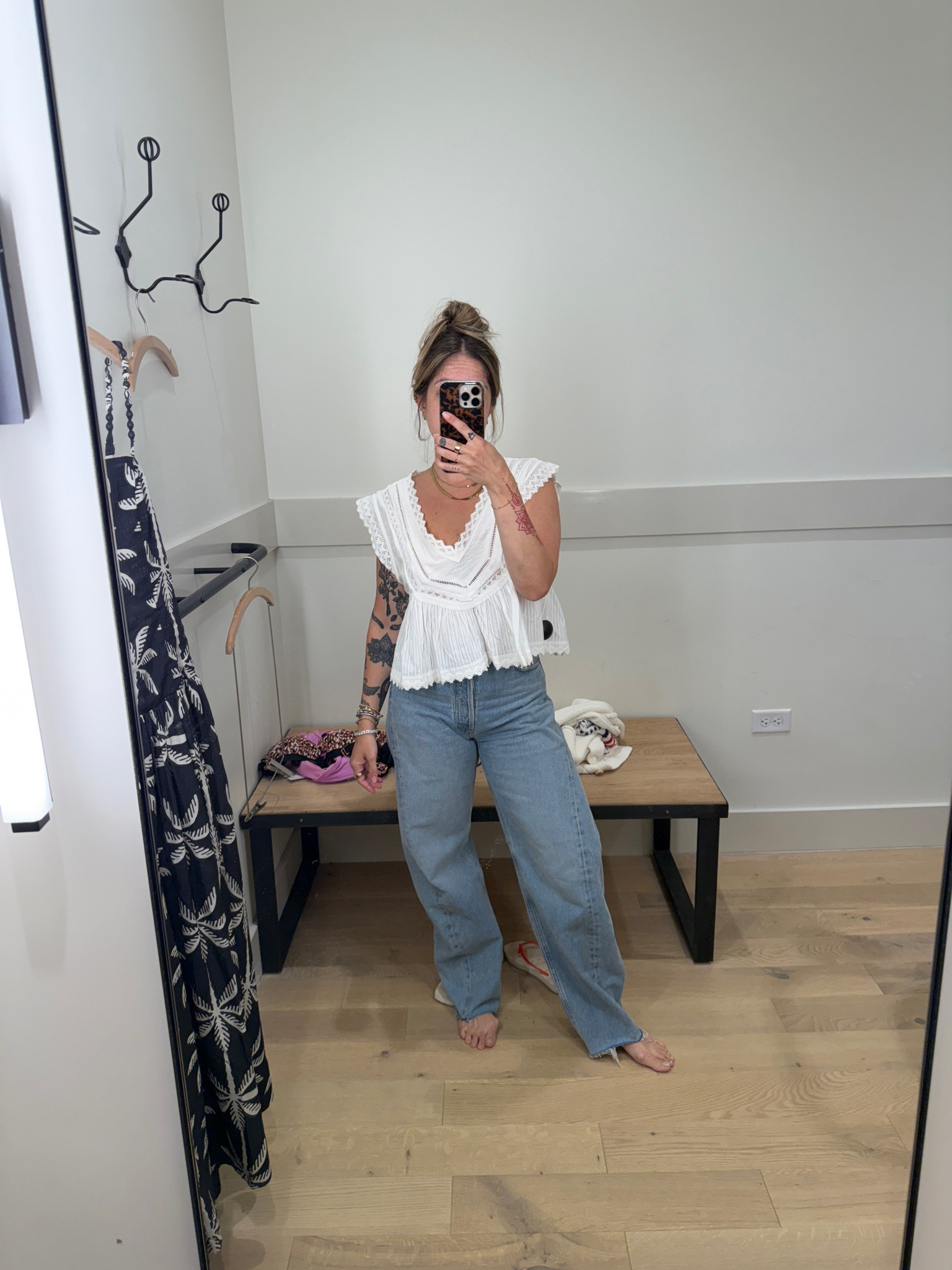 Small top, 27 denim 


#LTKFindsUnder100