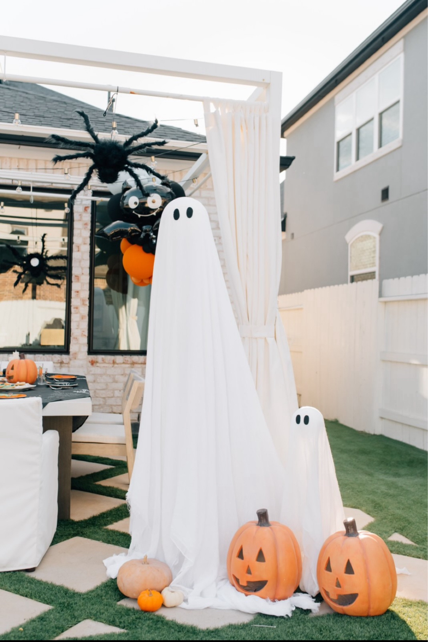 Pottery barn Halloween decor

#LTKHalloween #LTKStyleTip #LTKHoliday