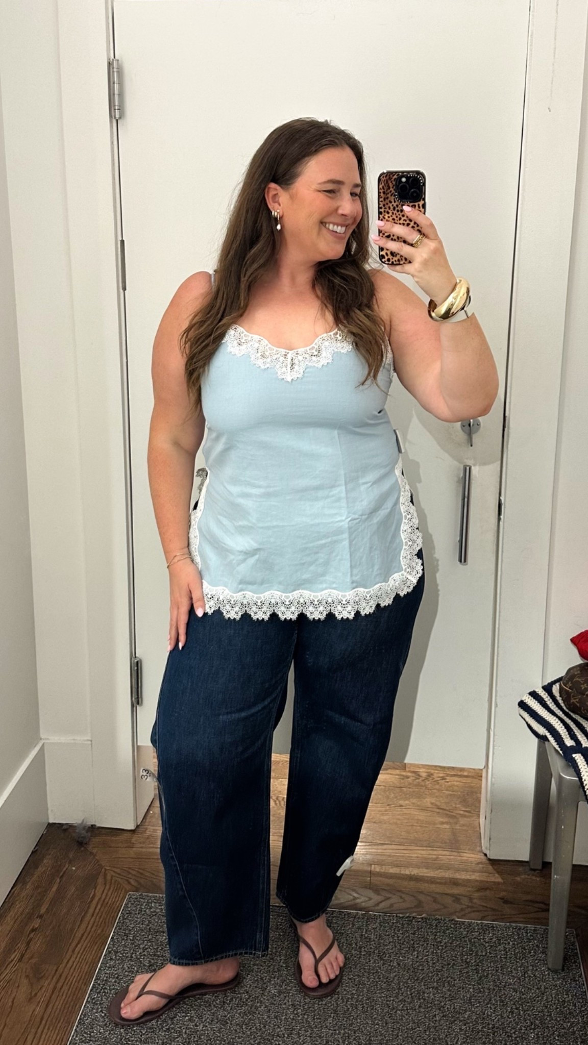 Top: size XL
Jeans: size 33 (but they were a size too small! Needed the 34!) very low/no-stretch!

#LTKootd
