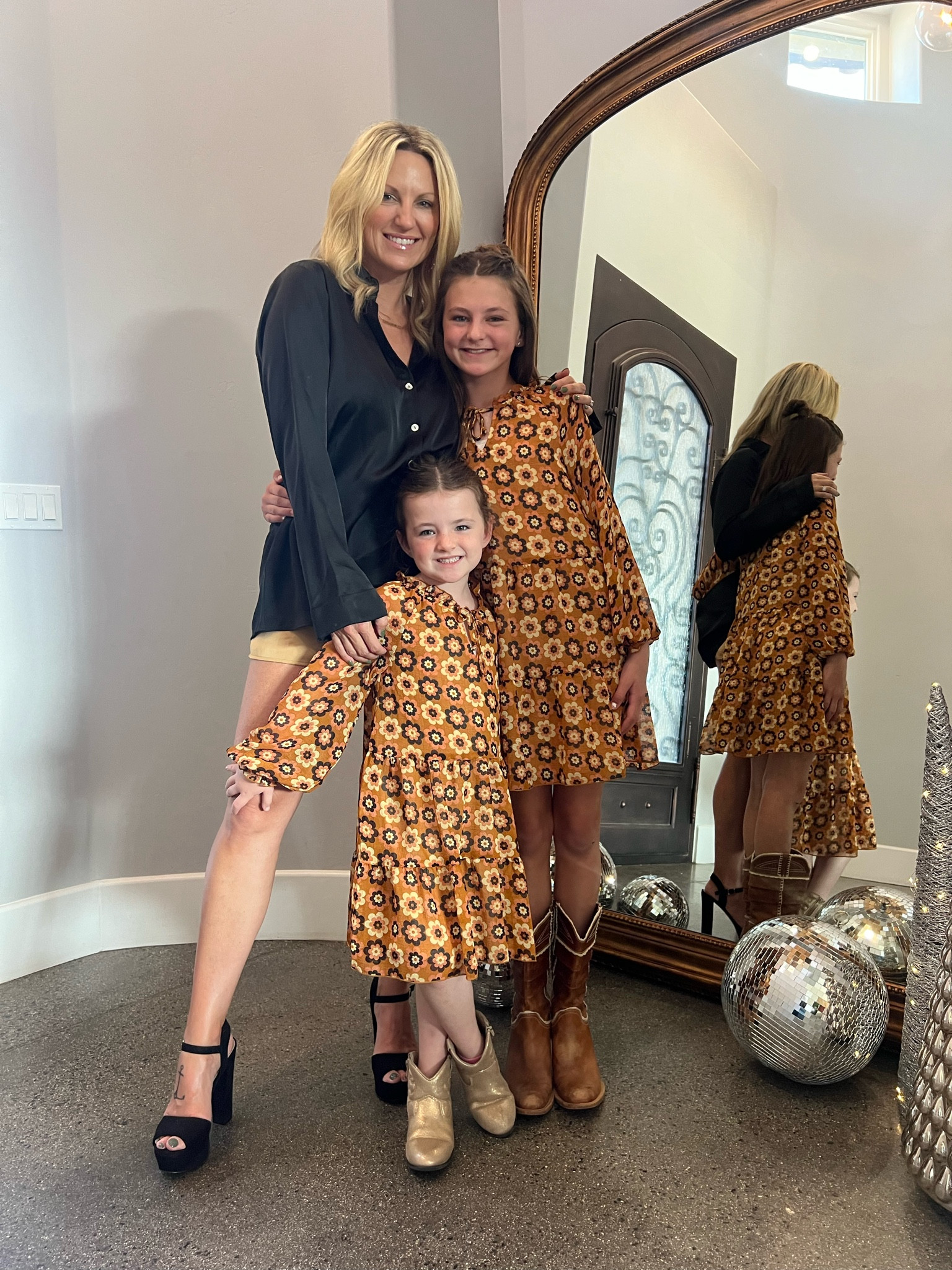 Thanksgiving 🍂

#LTKparties #LTKfamily #LTKSeasonal