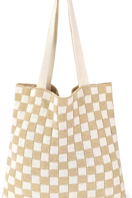 checkered bag, summer bag, pool bag, beach bag, summer outfit, summer accessoriess

#LTKItBag #LTKFindsUnder50 #LTKSeasonal