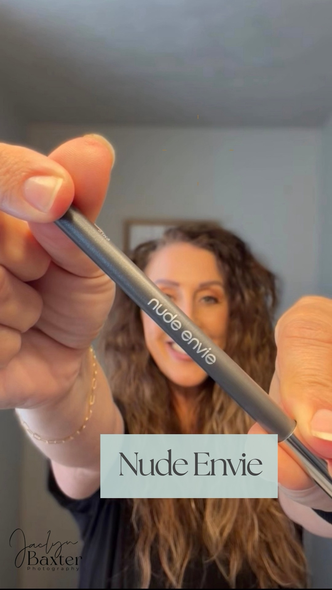 I always love a great nude make-up moment! Nude Envie offers great options for all skin tones and ages💋

#LTKFindsUnder50 #LTKOver40 #LTKBeauty