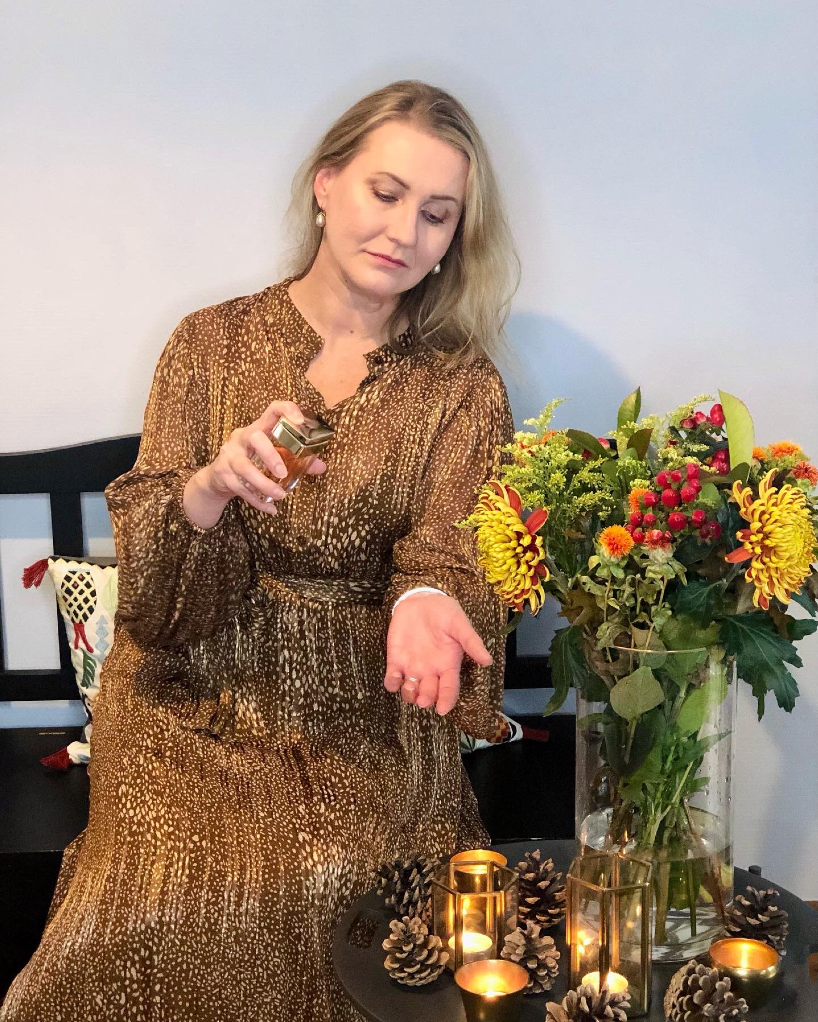 ✨ A super chic scent for the cooler season: La Panthere Eau de Parfum by Cartier ✨

Important Note: The perfume and the EdT are totally different fragrances so my recommendation is only about the EdP version. 

This is the kind of scent that makes you smell elegant, feminine, sophisticated, chic… and well, expensive. I got a sample, fell in love, made everyone else around me fall in love in it as well and eventually I just had to have it. 

Perfect gift for the luxury loving bold person in your life 🎁🌟

#LTKbeauty #LTKHoliday #LTKGiftGuide