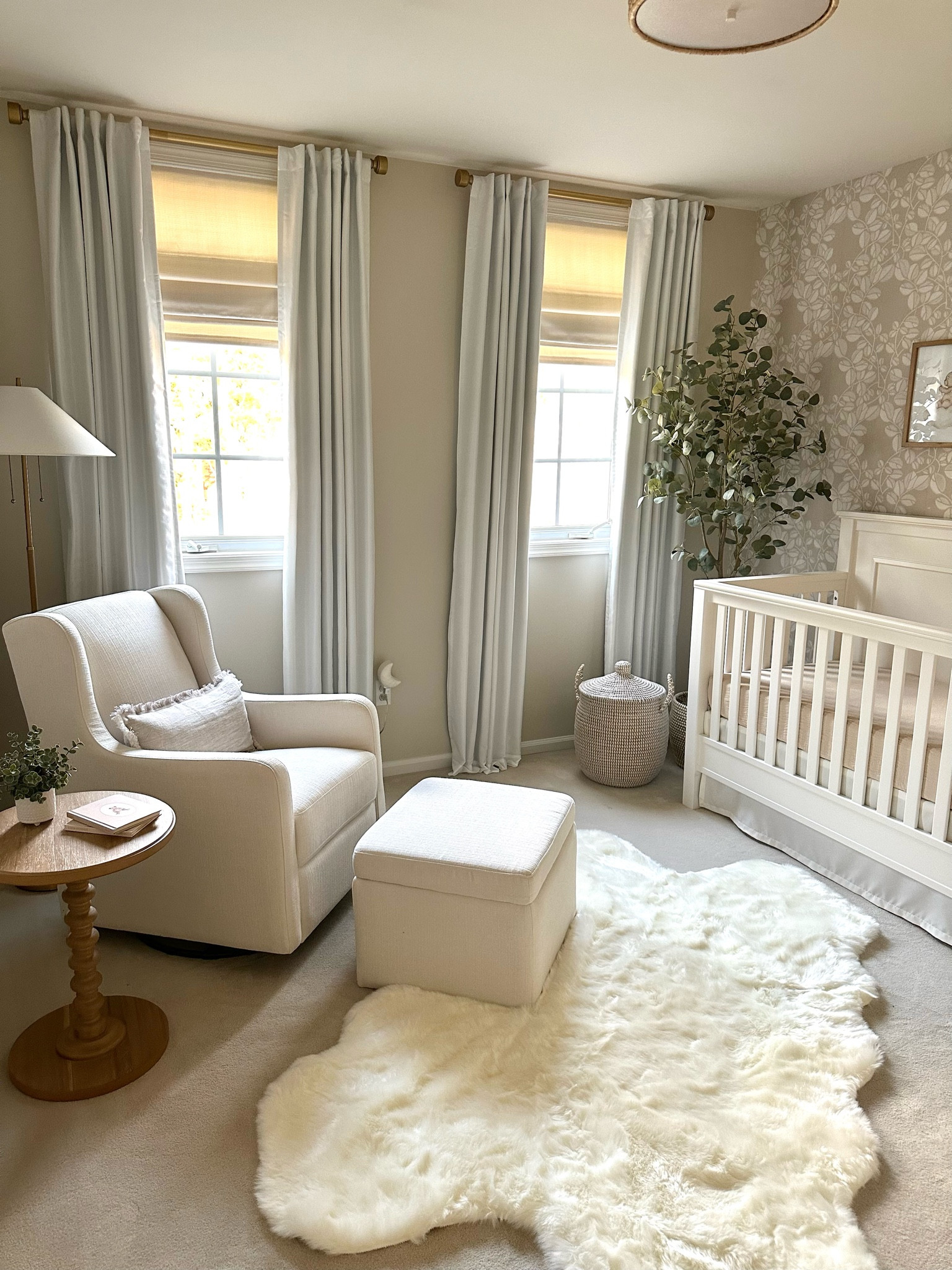 Neutral nursery decor✨👼🏻

#genderneutral #nursery #nurserydecor #crib #rocker 

#LTKBump #LTKHome #LTKBaby