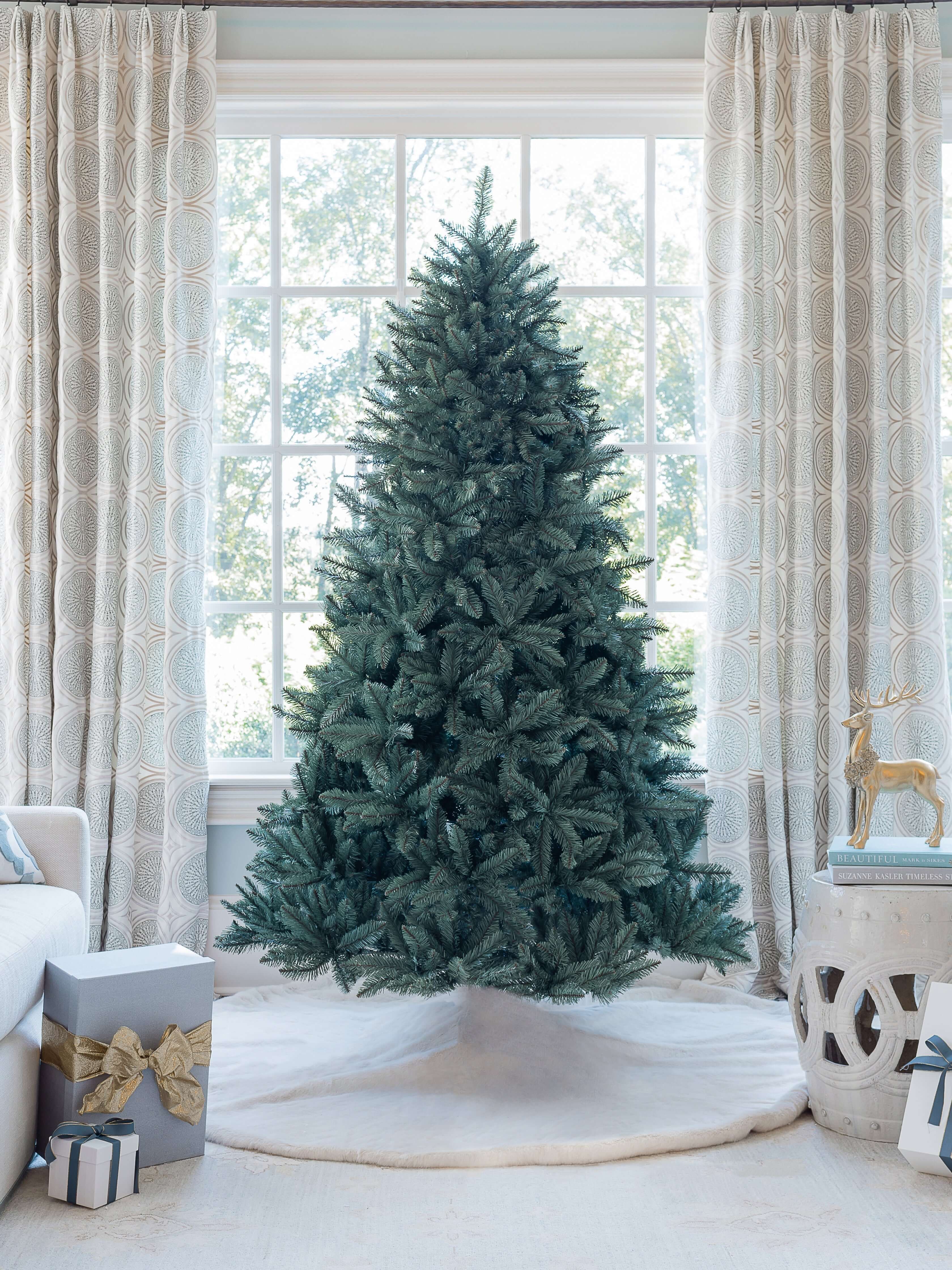 (OPEN BOX) 7' Tribeca Spruce Blue Tree 550 Warm White LED Lights, FINA | King of Christmas