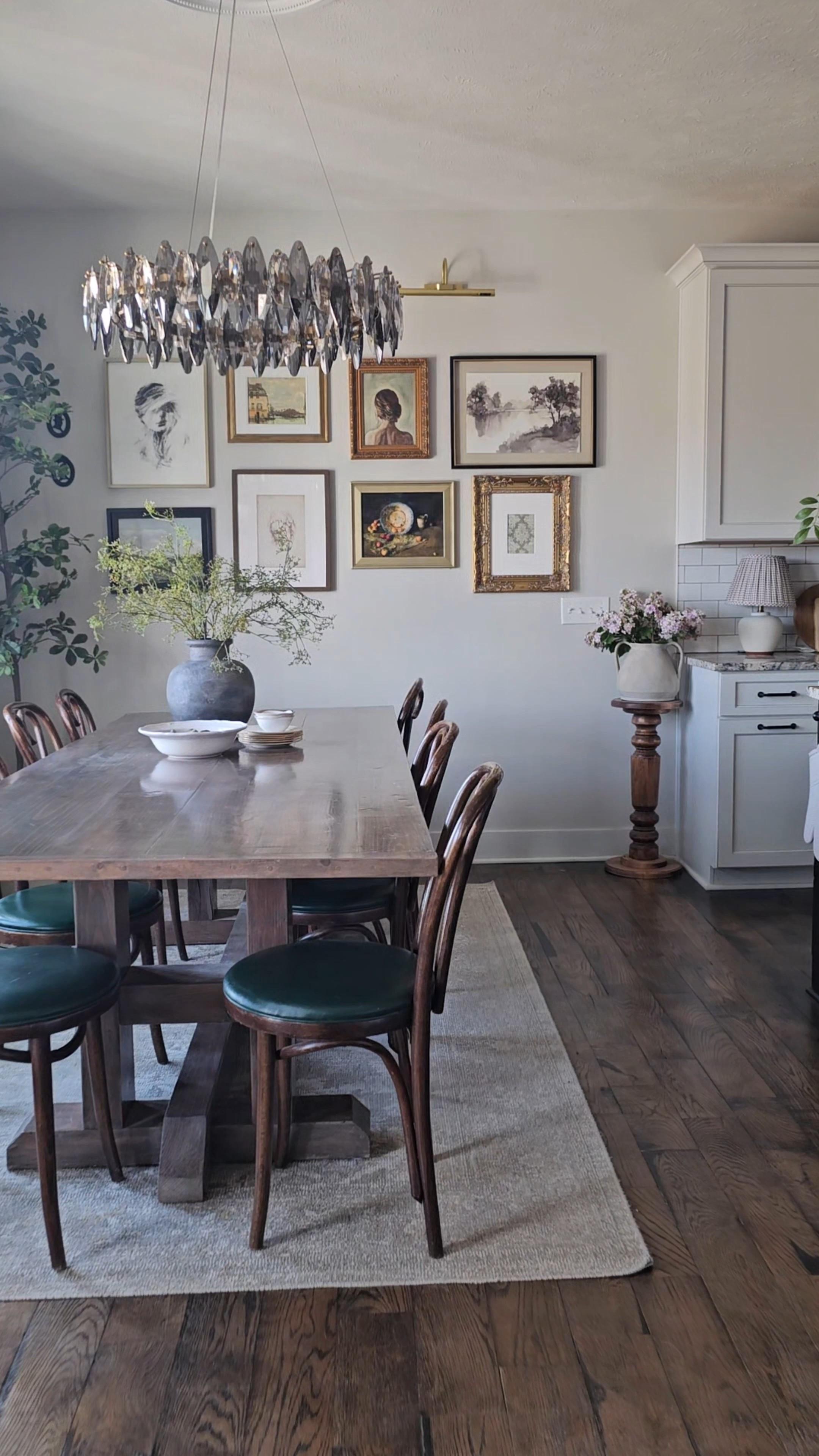 So many ways to display framed art. Check out my favorites 

#LTKSeasonal #LTKHome #LTKstorytime