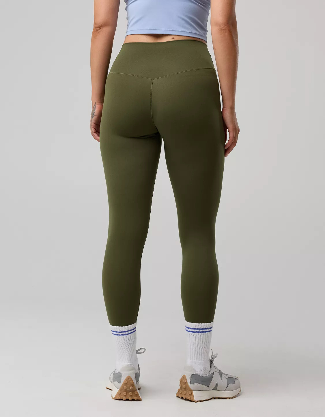 ⓘ | American Eagle Outfitters (US & CA)