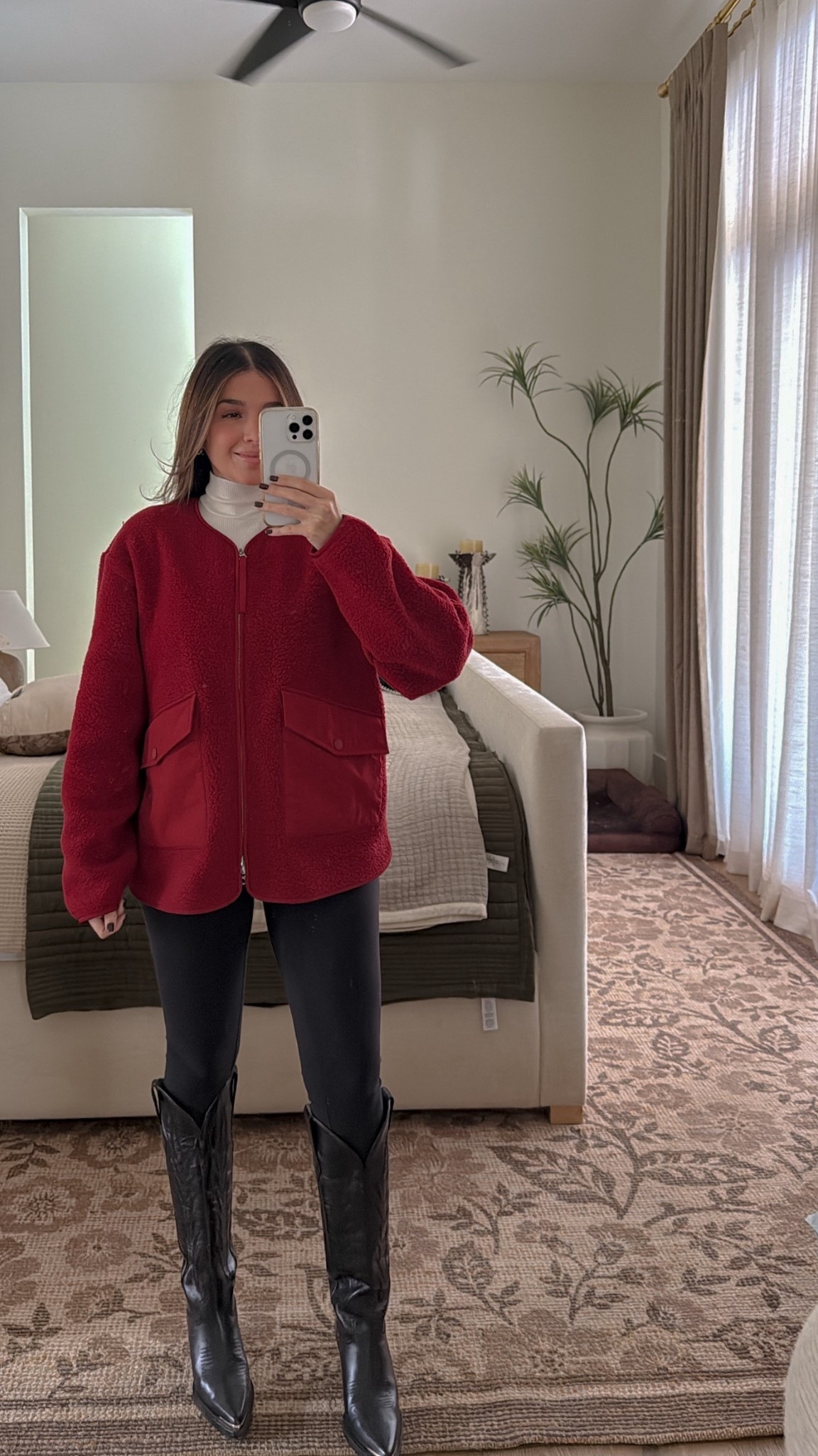 Coziest ootd ever n this freezing cold day

#LTKHoliday #LTKSeasonal #LTKBeauty