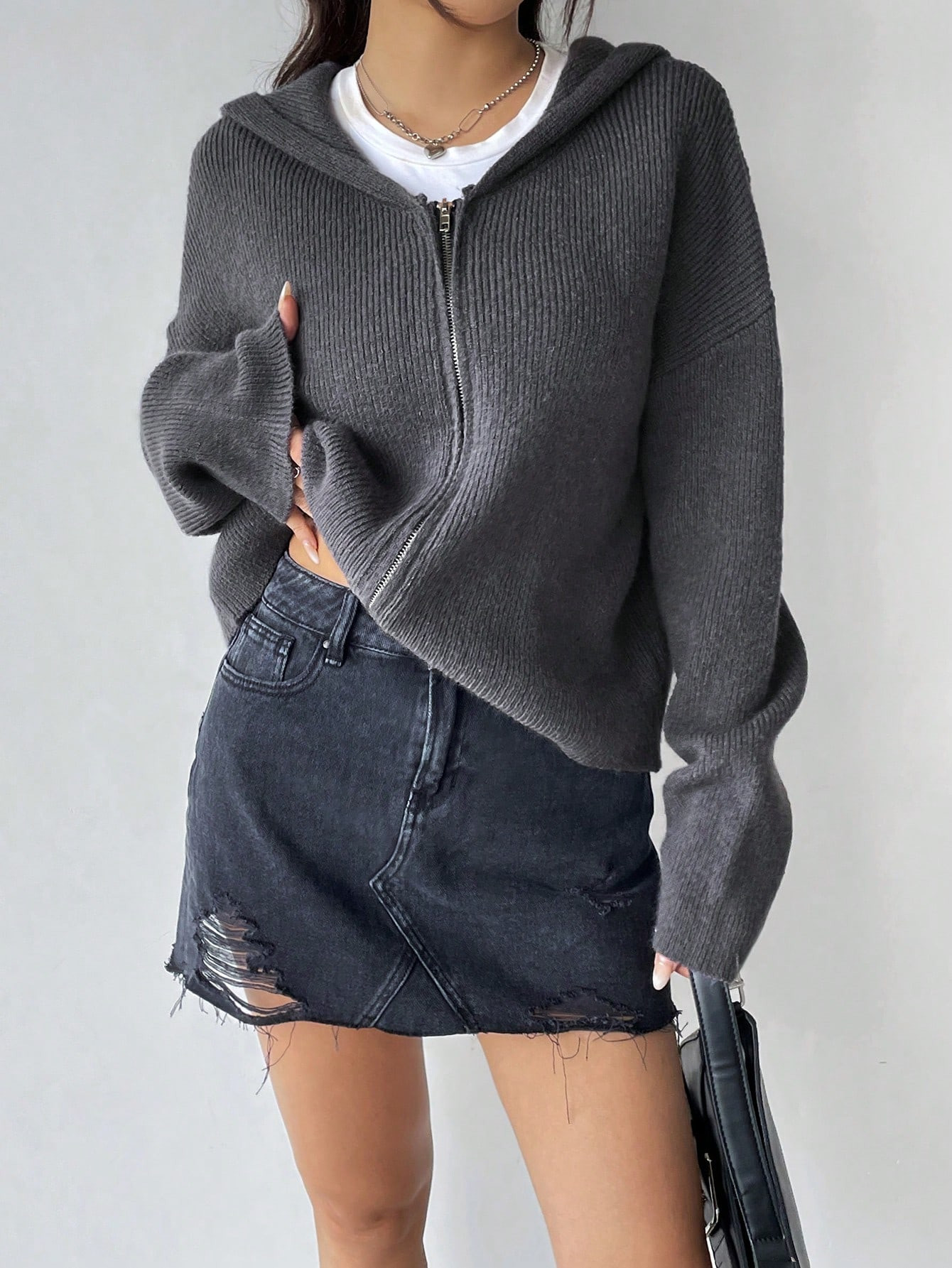 Reviews
       View All  
        4.90
           
      Did the item fit well?
     0%  Small80%... | SHEIN
