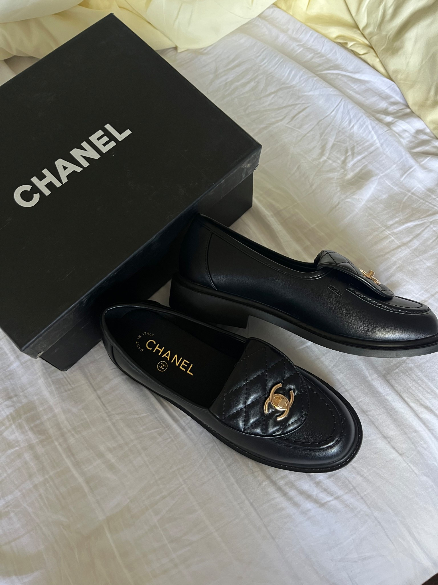 Obsessed with these loafers🤍✨

#LTKsummer #LTKcanada #LTKstyletip