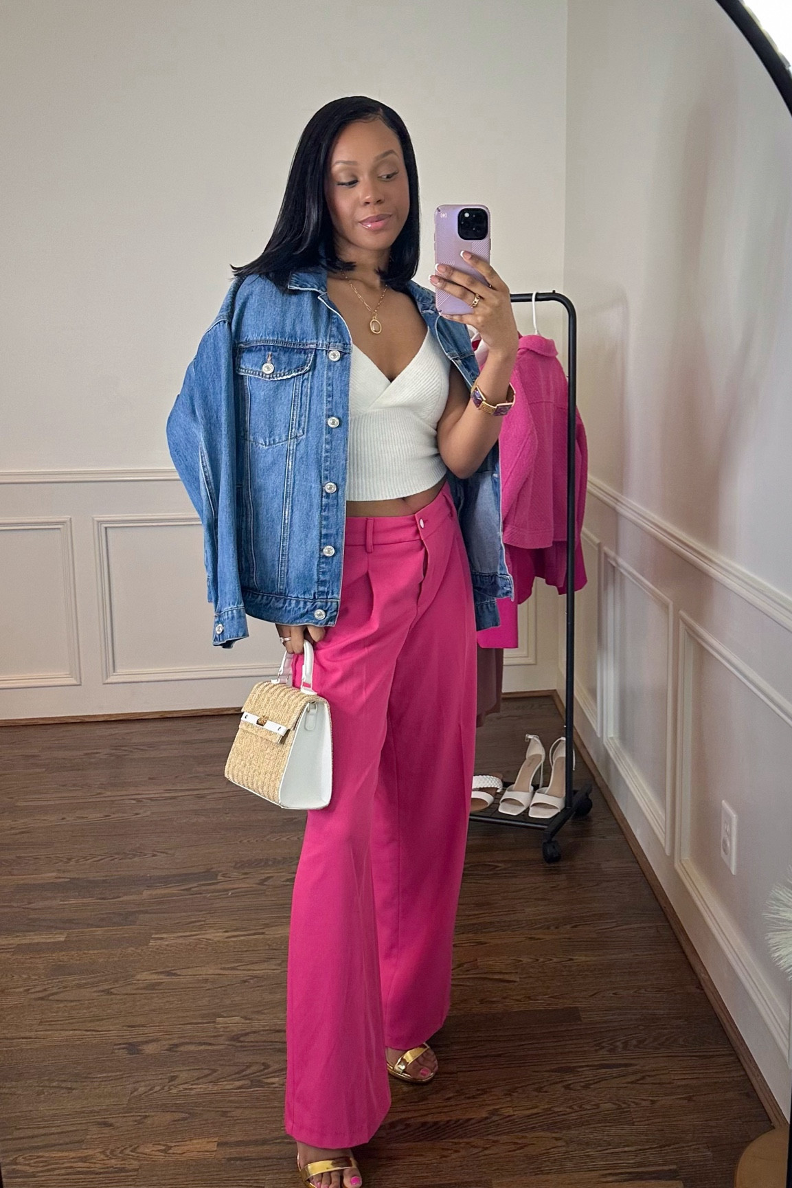 Pink trousers outfit inspo 💕 

#LTKSeasonal #LTKstyletip #LTKfindsunder50