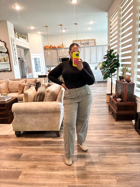 Top - Size medium 
Cargo pants- size large - should have done a medium 
 
Walmart - walmart finds - walmart style - cargo pants - cargo - fall outfits - walmart new arrivals - new arrivals - turtleneck - everyday outfit - simple outfit - casual outfit - casual look - workwear - casual work outfit - 


Follow my shop @styledbylynnai on the @shop.LTK app to shop this post and get my exclusive app-only content!

#liketkit #LTKmidsize #LTKstyletip #LTKfindsunder50
@shop.ltk
https://liketk.it/4jVAl