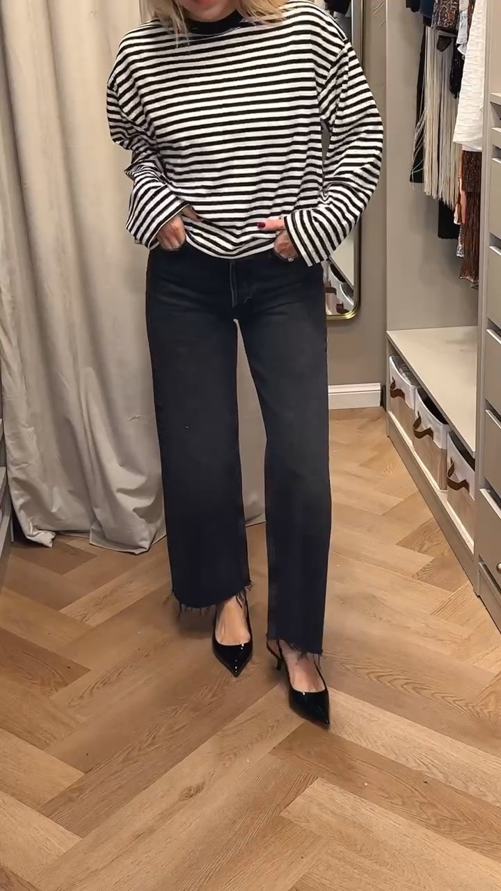 Stripe tee
Black jeans
Cropped wide leg black jeans 


#LTKootd #LTKdayinmylife #LTKSeasonal