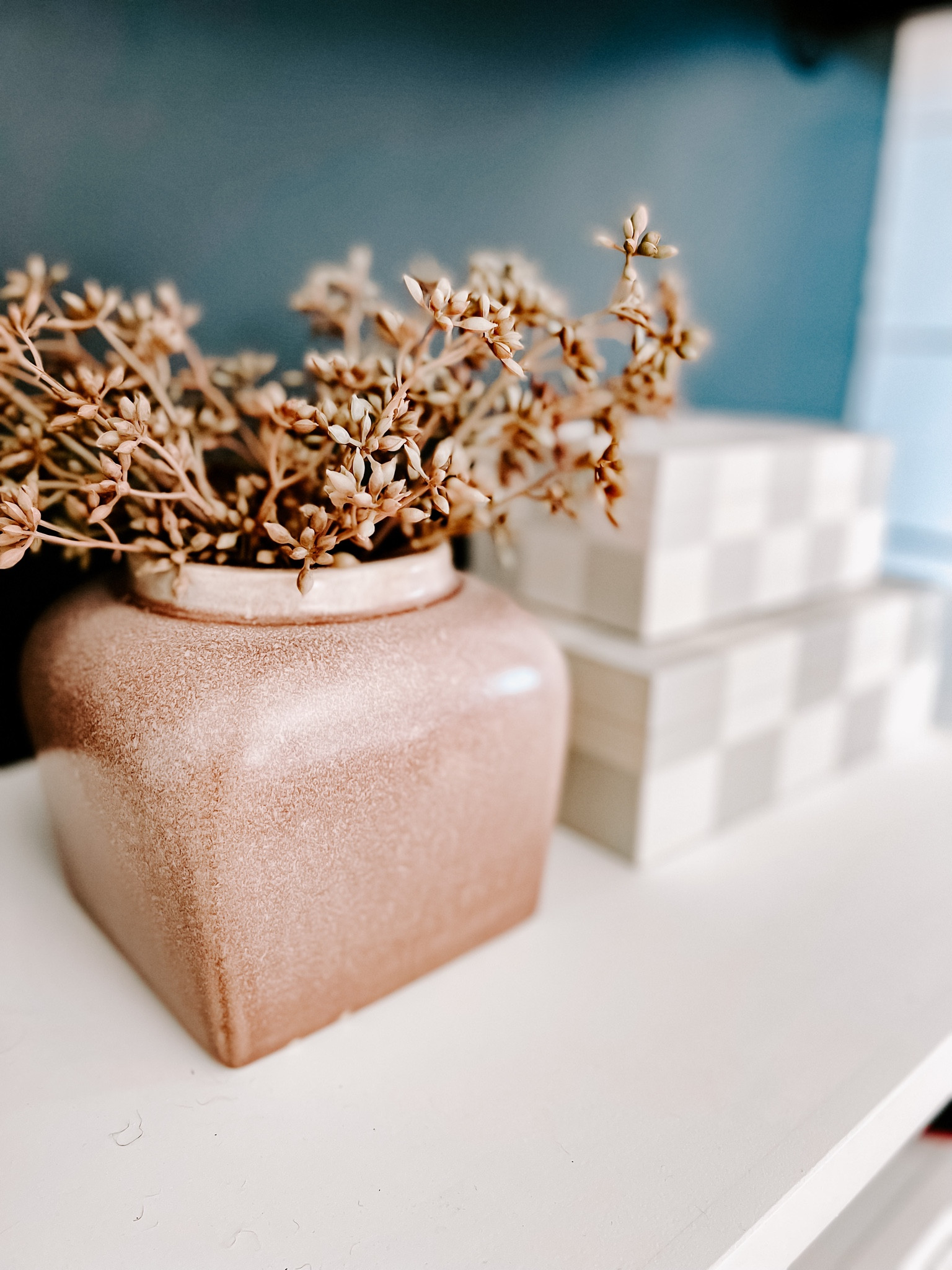 Love this vase from Target! 
Neutral decor
Christmas decor
Shelf decor
Living room decor
Target finds
Affordable decor


#LTKHoliday #LTKhome #LTKSeasonal