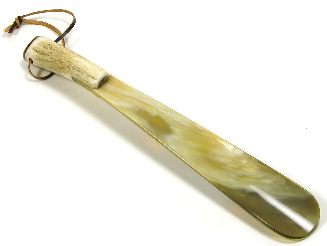 Abbeyhorn Stag Handled Shoehorn | Fortnum & Mason