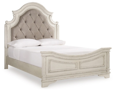 Realyn King Upholstered Panel Bed | Ashley