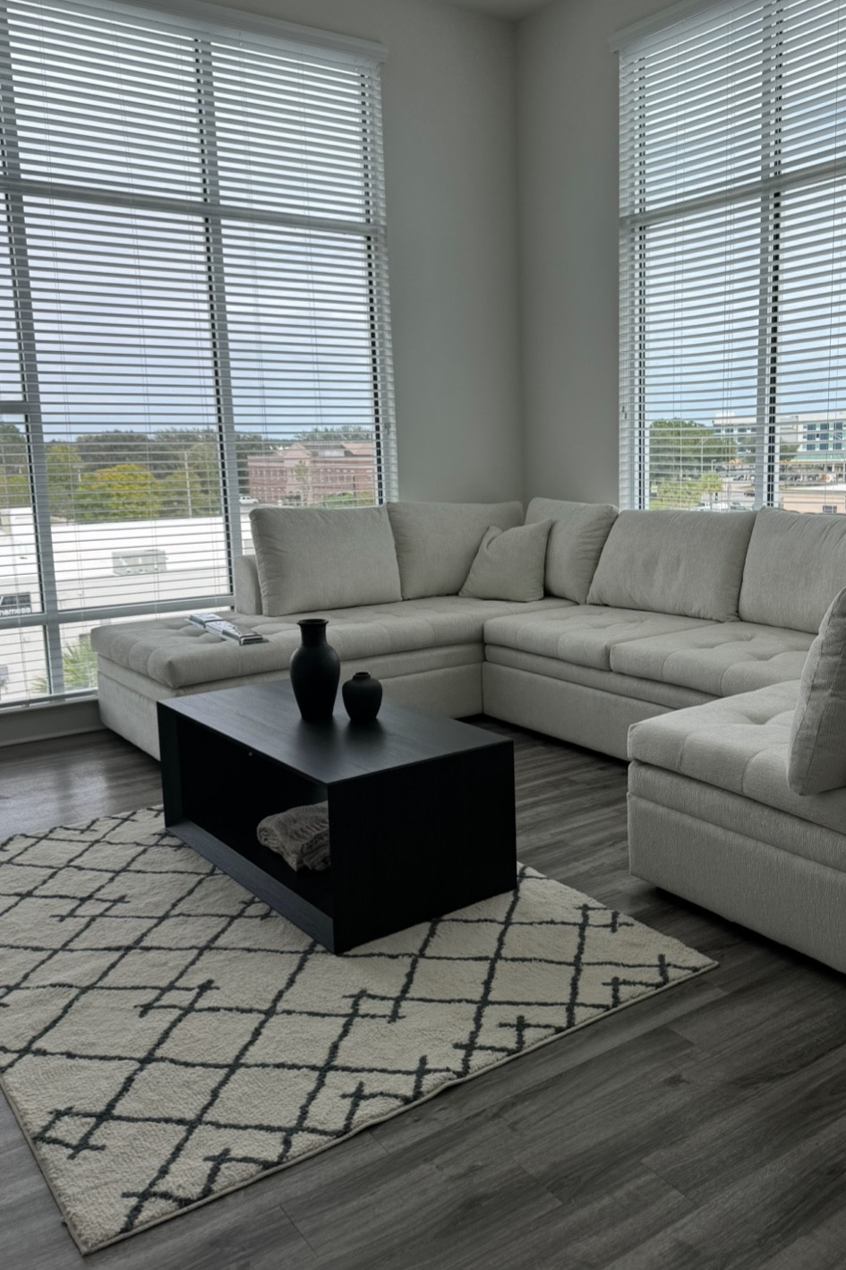 living room area>>