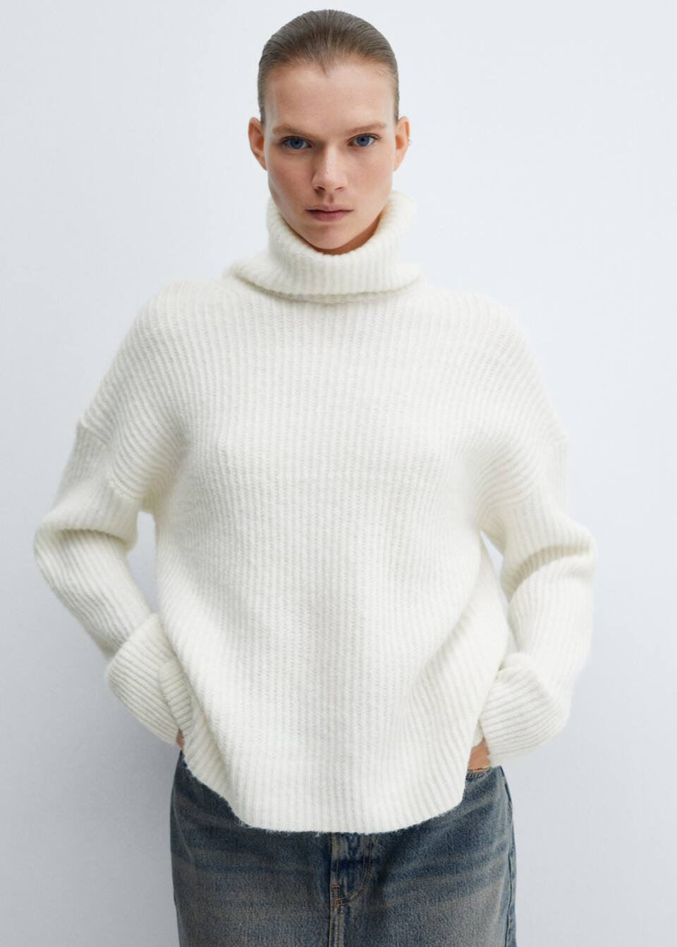 Rolled neck cable sweater | MANGO (US)