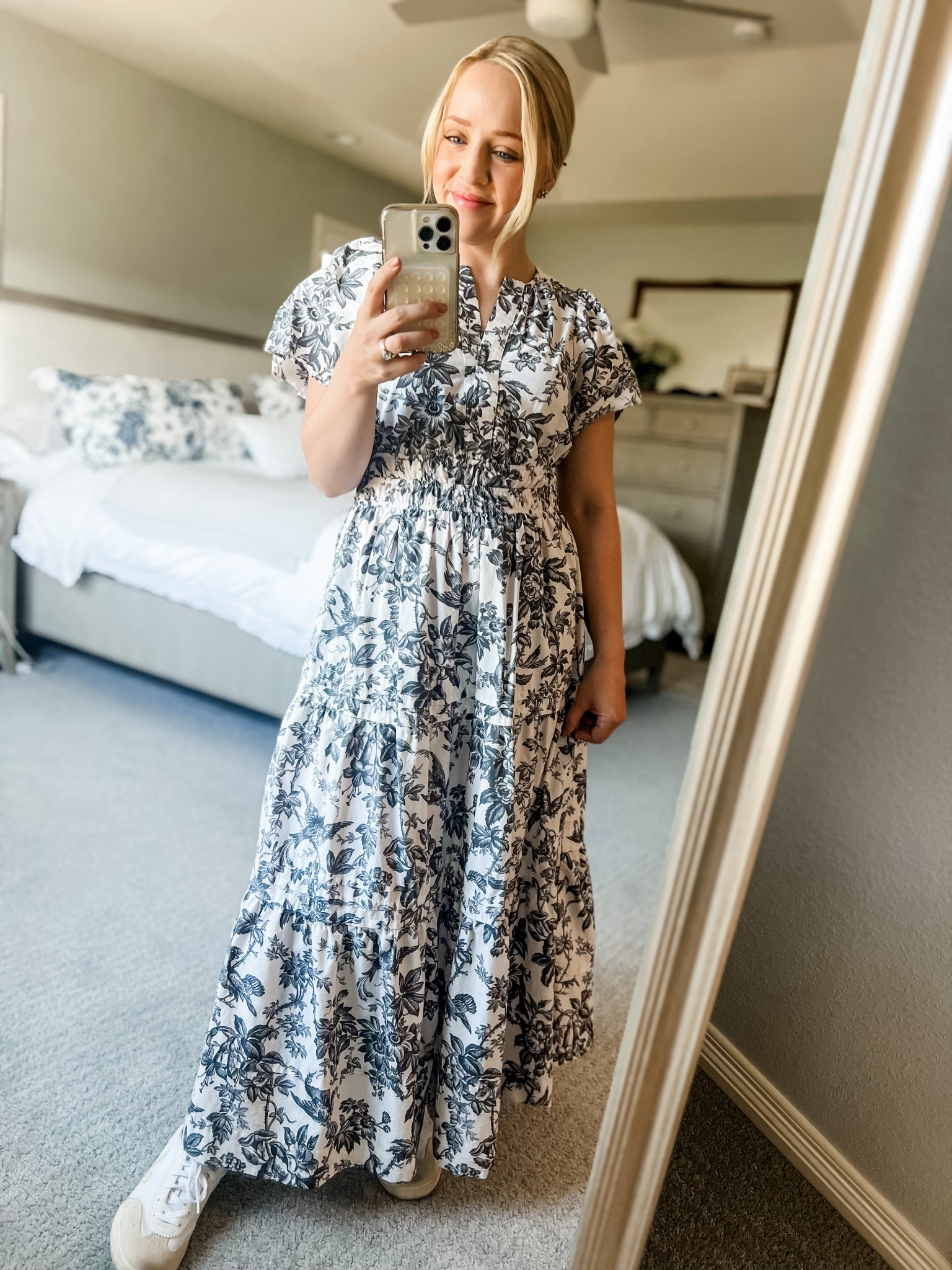 favorite petite maxi dress! Print is older, but so many colors and prints. Fits tts. 

Petite dress, summer dress. Summer outfit, petite, Anthropologie 

#LTKPetite