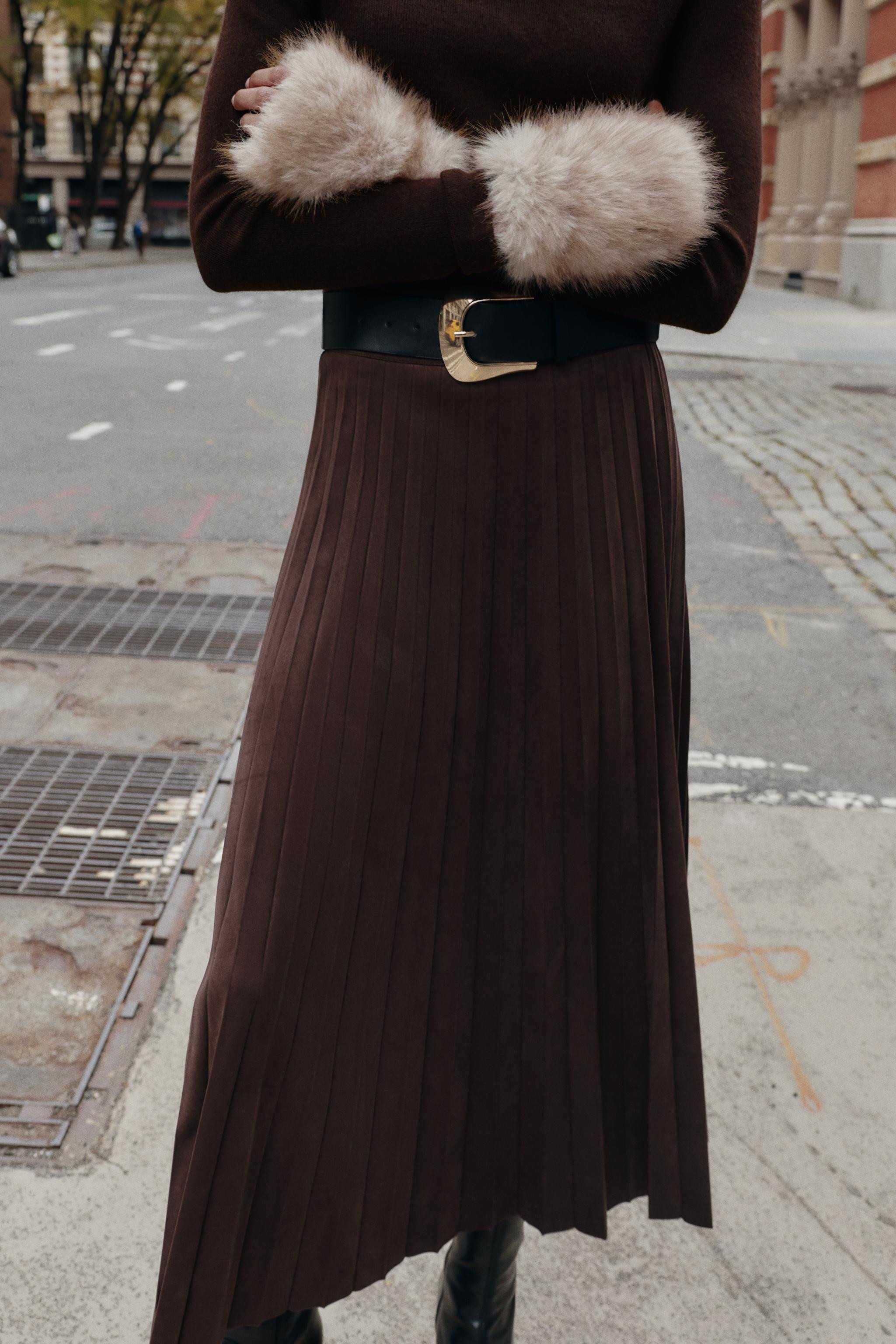 SUEDE EFFECT PLEATED MIDI SKIRT WITH BELT | Zara US