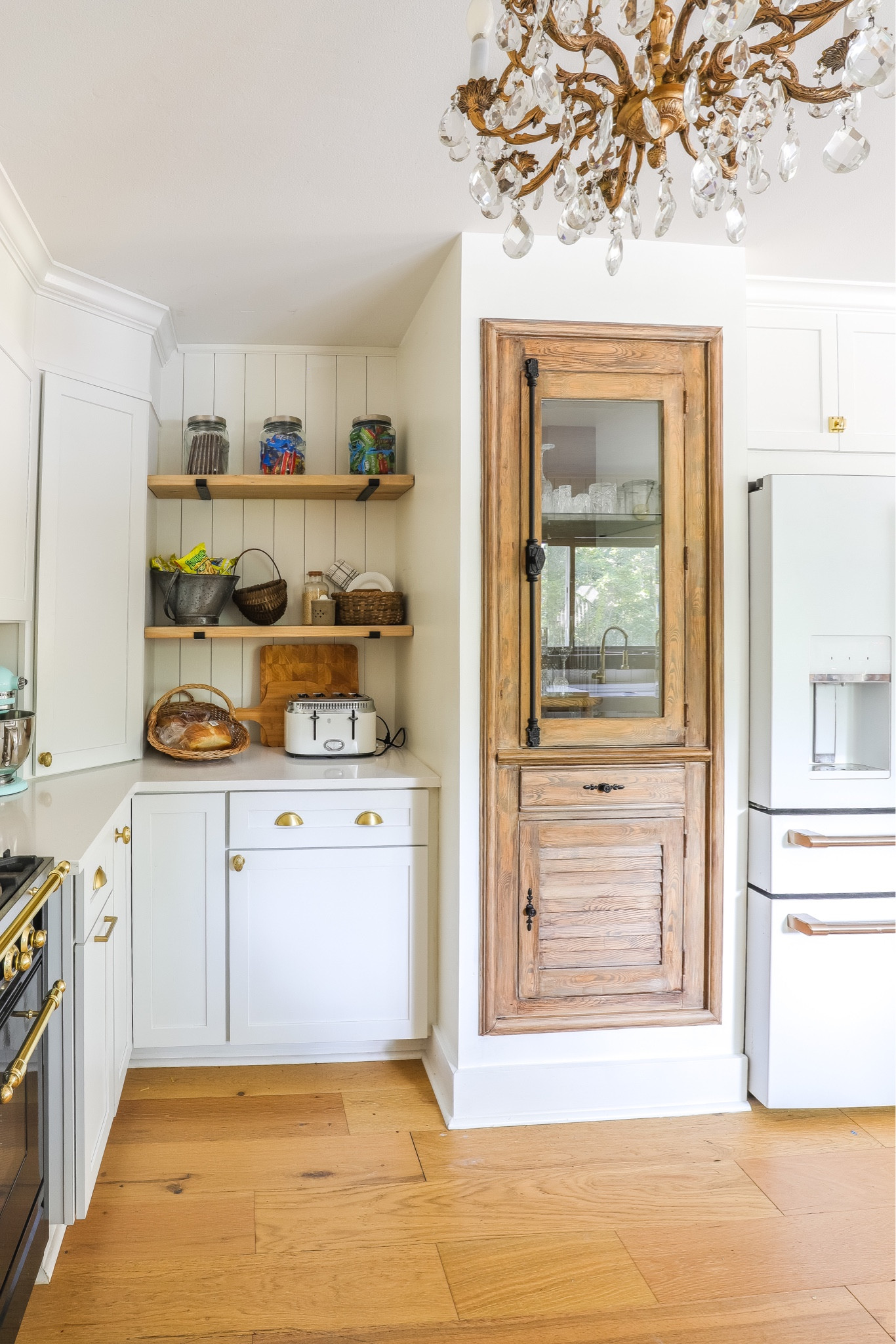 Traditional farmhouse kitchen decor and appliances 

#LTKstyletip #LTKFind #LTKhome