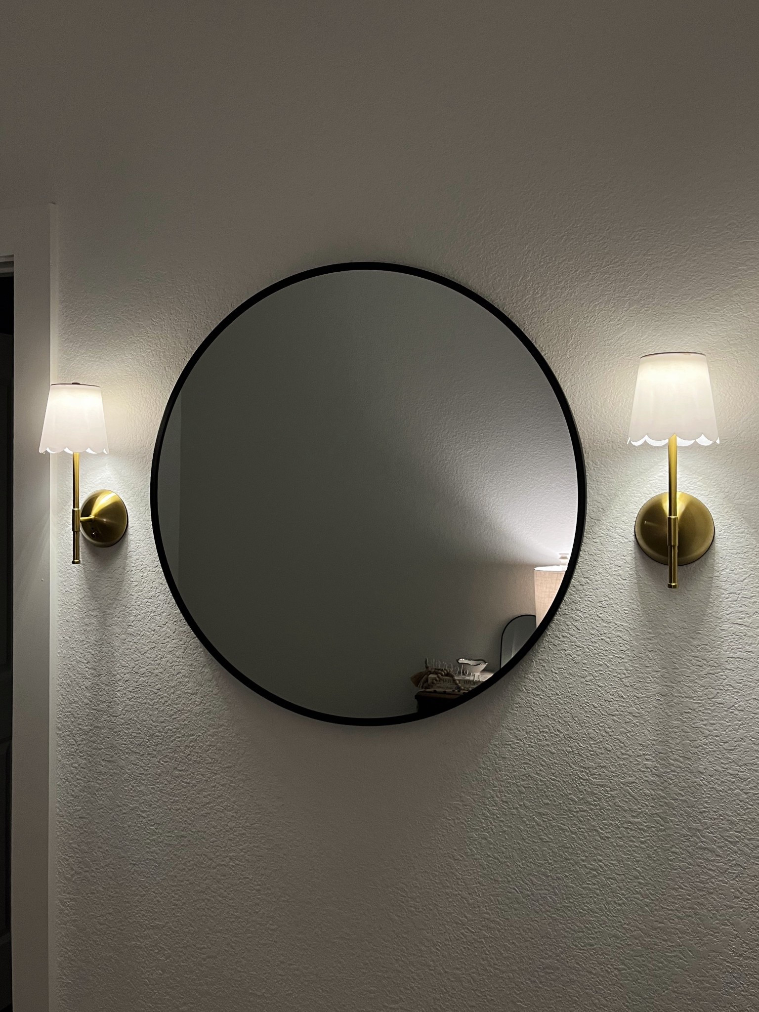 Wireless, remote controlled wall scones for $30!

#LTKHome #LTKFindsUnder50