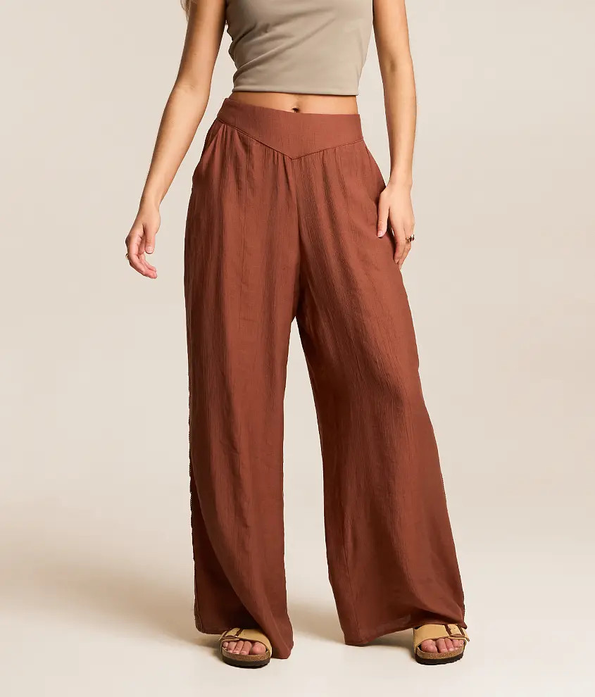 Textured Wide Leg Pant | Buckle