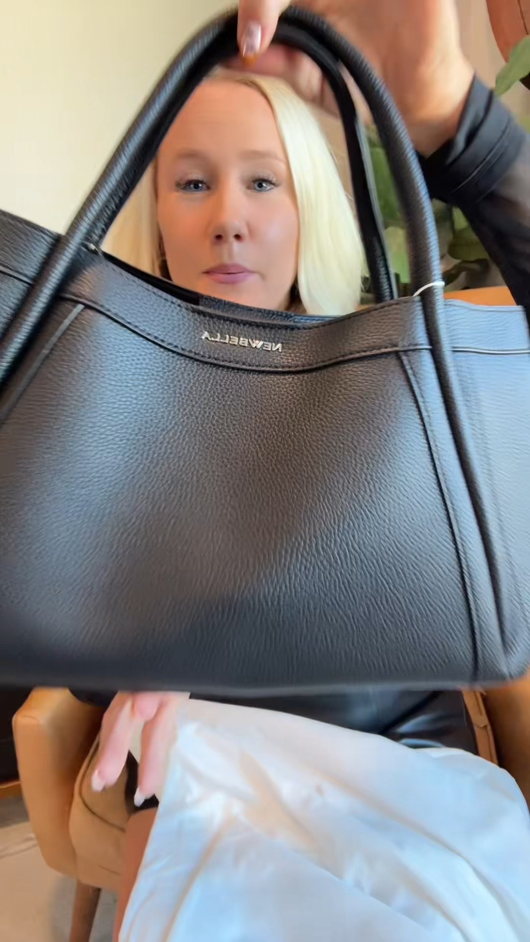 The everyday bag of your dreams.👜🖤



#LTKItBag #LTKFindsUnder50