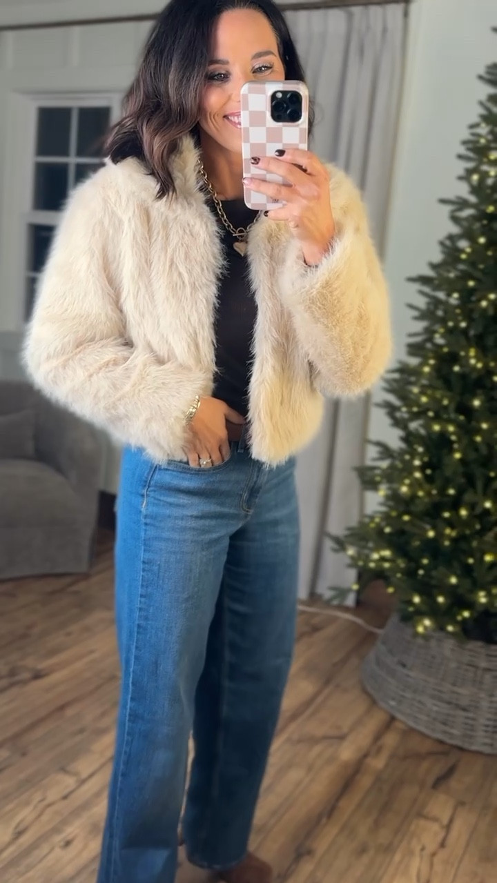 Y'all this is THE coat to wear to all of your holiday parties!! 💥 so chic and soft, super cozy and at an amazing price point. Don't sleep on this one!! Commission links - Walmart partner. Faux fur coat, women's coat, winter fashion, cozy vibes, chic style, Walmart finds, holiday party look, VintagePickin

#LTKootd #LTKSeasonal #LTKHoliday