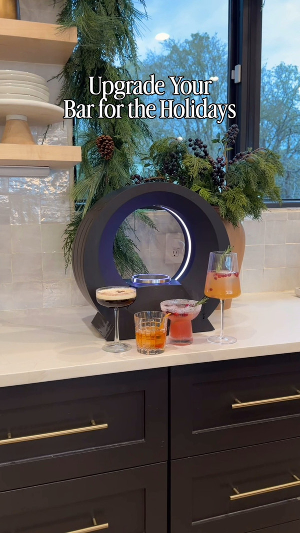Our holiday hosting got an upgrade this year thanks to the Barsys cocktail machine…