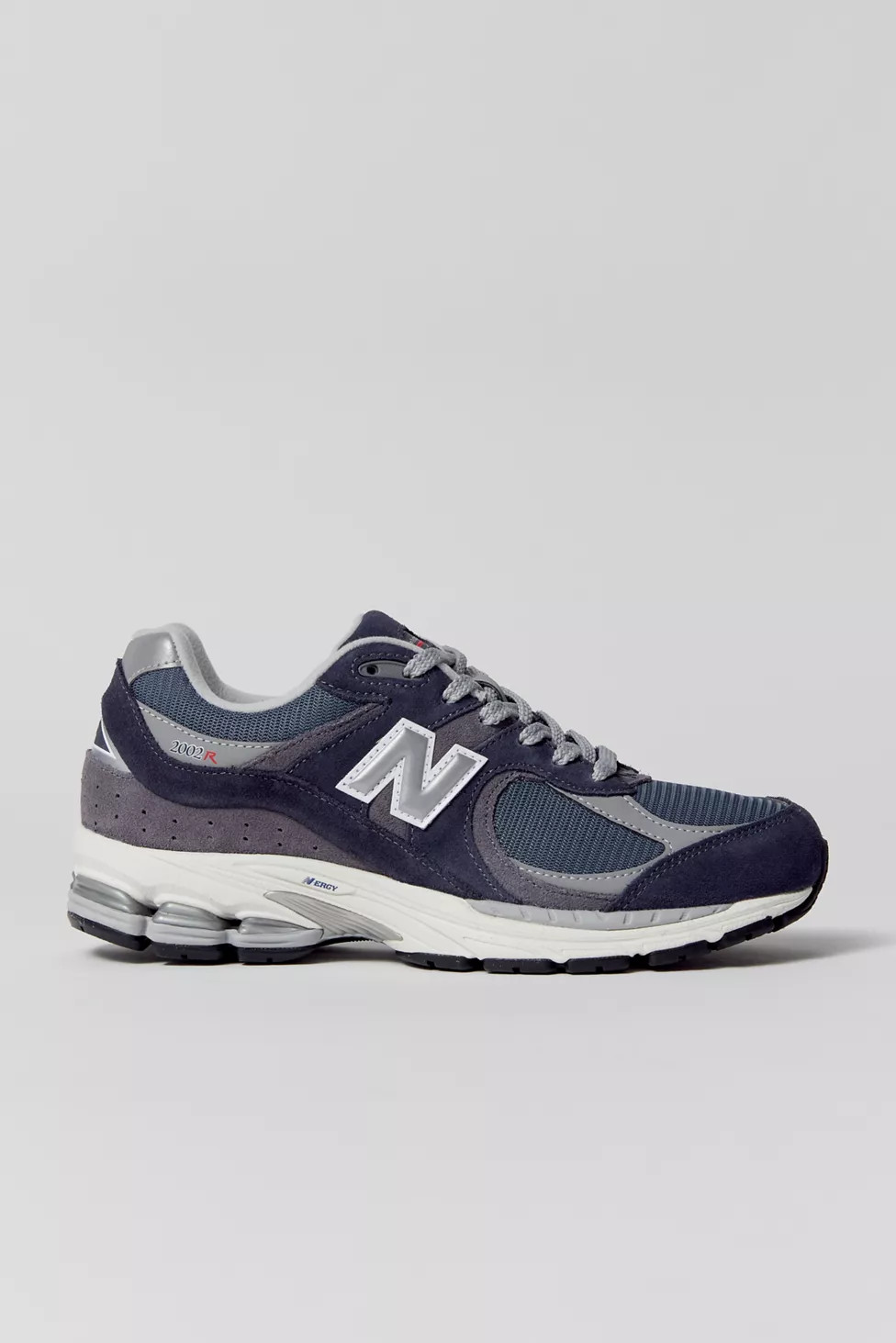 New Balance 2002R Sneaker | Urban Outfitters (US and RoW)