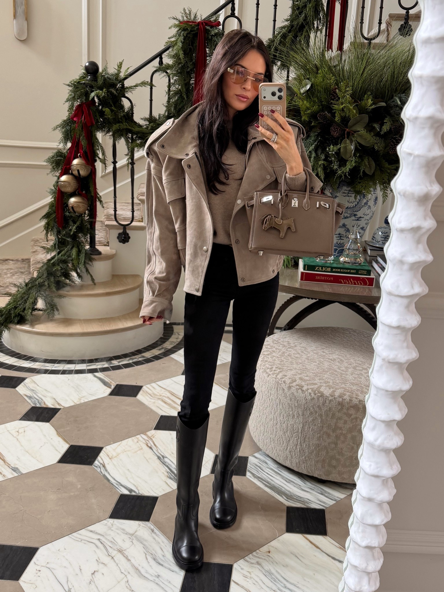 Wearing S in jacket, XS in sweater. Denim runs tts and super comfy!! 🖤