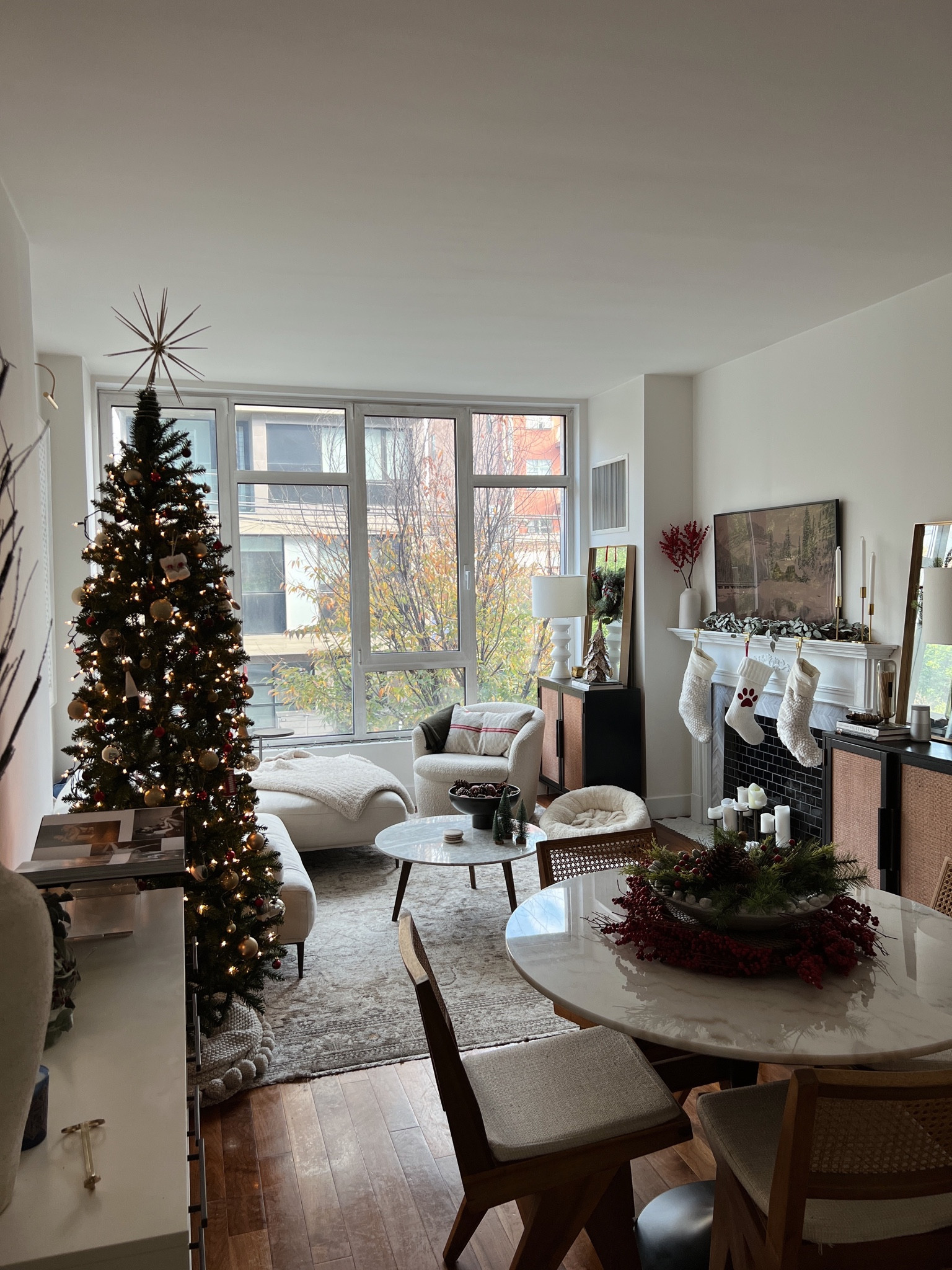 Holiday decorating for apartments 

#LTKHoliday #LTKSeasonal