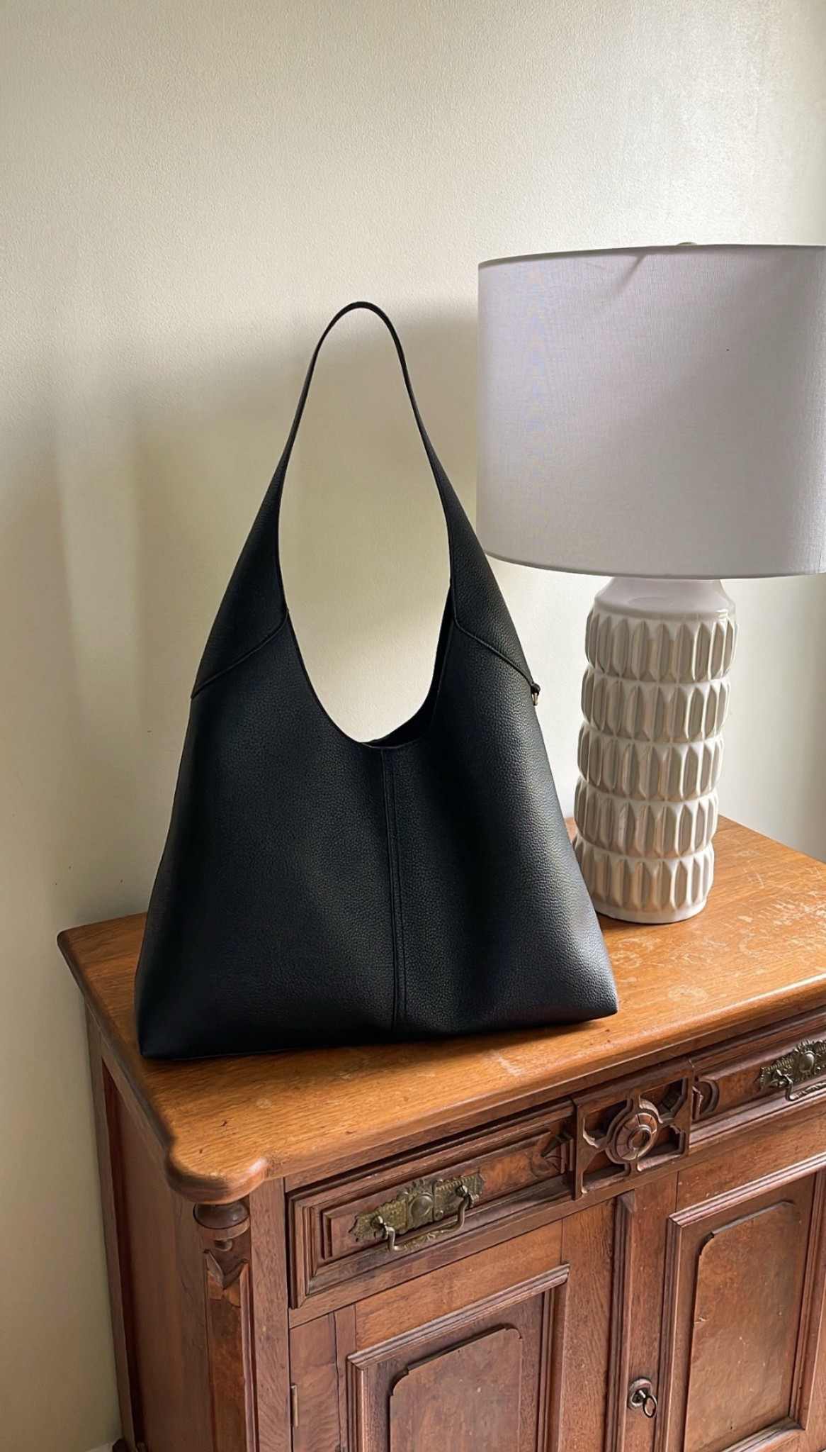 Only $35, very roomy. These will go quick! 

#ltkfindsunder100 #ltkfindsunder50 #ltksalealert

