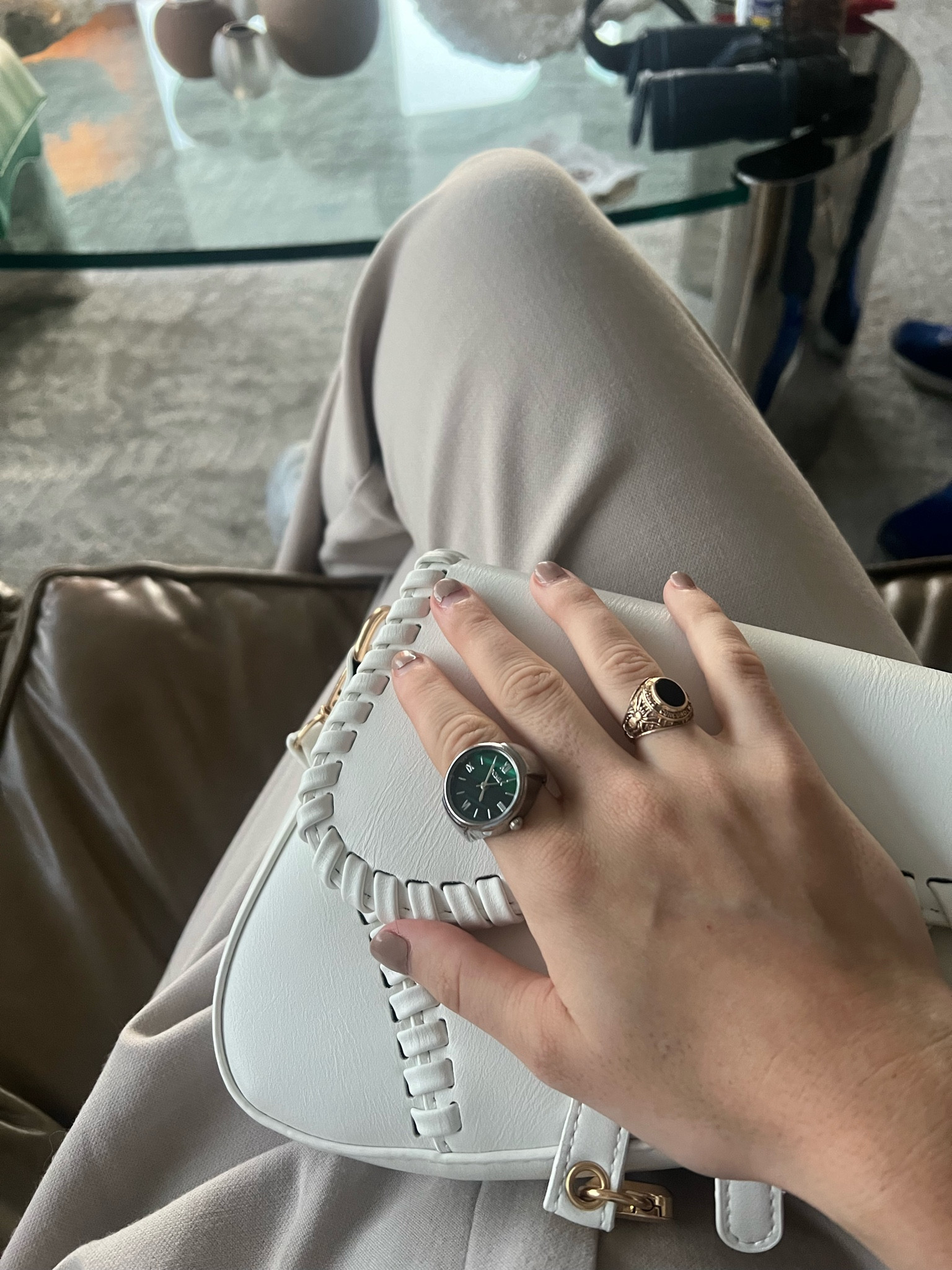 All about the little accessories 🕐