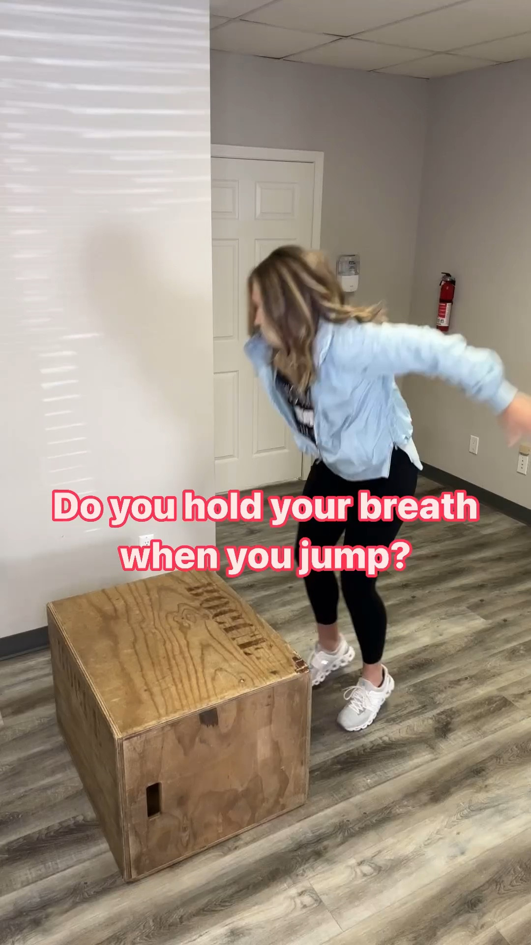 I’m obsessed with causal. And athleta is on sale-30% off!!!
I’m 5’9”.
160 pounds
Jacket I did a medium tall from Athleta
Top: medium
Leggings: size 6
Shoes seize 10 