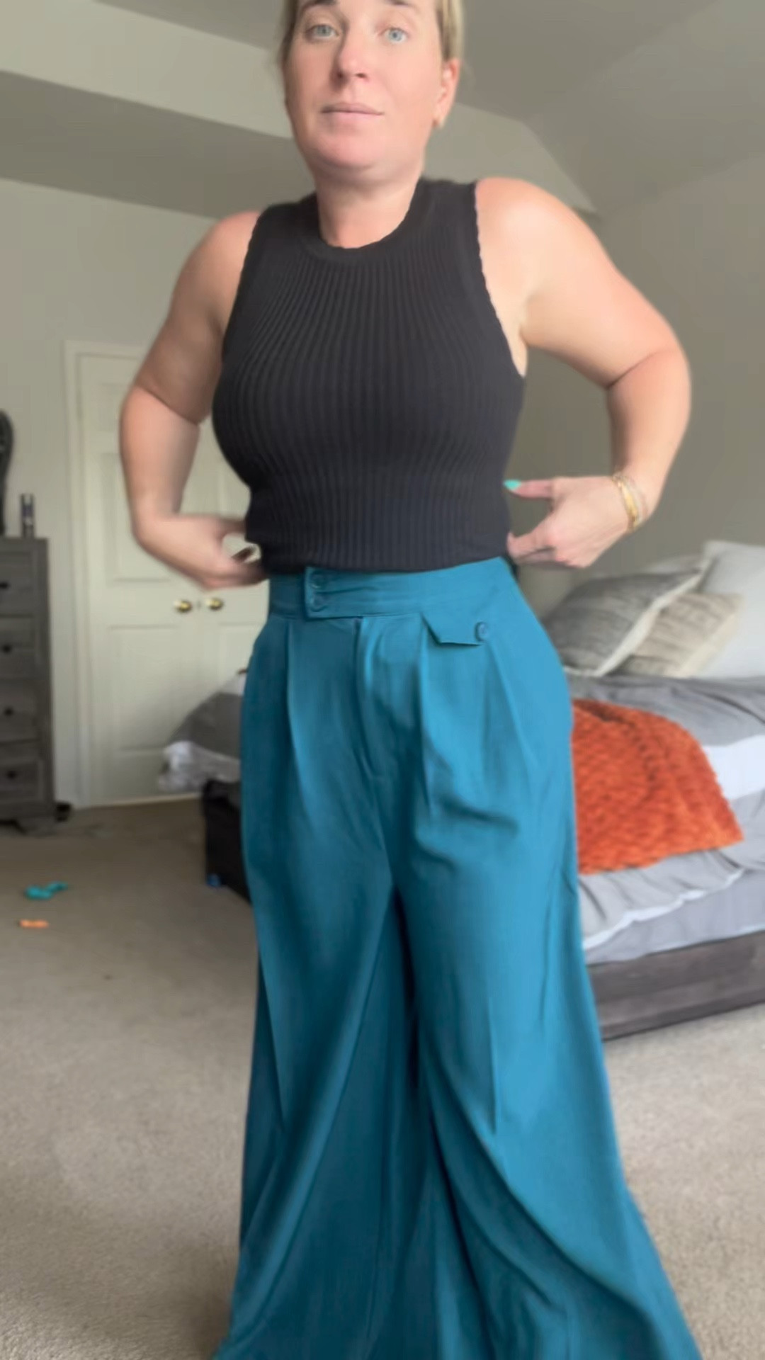 Post-baby body but make it SNATCHED 🙌✨
I’ve been struggling with that little bit of excess skin + the dreaded muffin top… and honestly, I just wanted to feel put together again.

This shapewear?? Game changer.
Smooths everything out, holds you in, and gives that extra confidence boost without feeling uncomfortable 🙏

Because let’s be real… our bodies did something amazing 🤍
Sometimes we just want a little support while we feel like ourselves again.

No muffin top ✔️
Snatched waist ✔️
Confidence BACK ✔️

Linked in my LTK 🛍️

#PostpartumBody #MomBodyRealness #Shapewear #ConfidenceBoost #MuffinTopNoMore 

#LTKmomlife #LTKgrwm #LTKselfcare