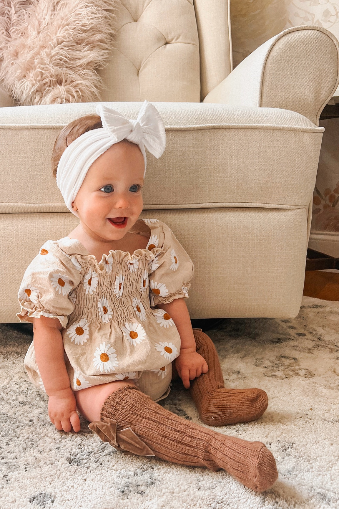 CAN YOU EVEN HANDLE THE SOCKS THOUGH?! Over-the-knee AAAAND has a velvet bow? I simply… can. not. 

Comment FALLFITS1 for the 🔗 to the whole look! & follow along because I cannot wait to share alllllll the cutest fall fashion finds for girls.

#babygirlfashion #fallfashion #amazonfind