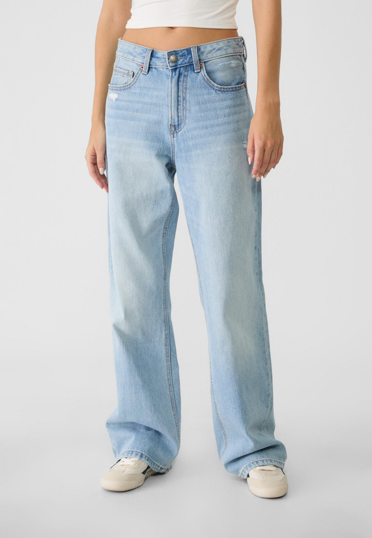 D92 Straight wide | Stradivarius DE