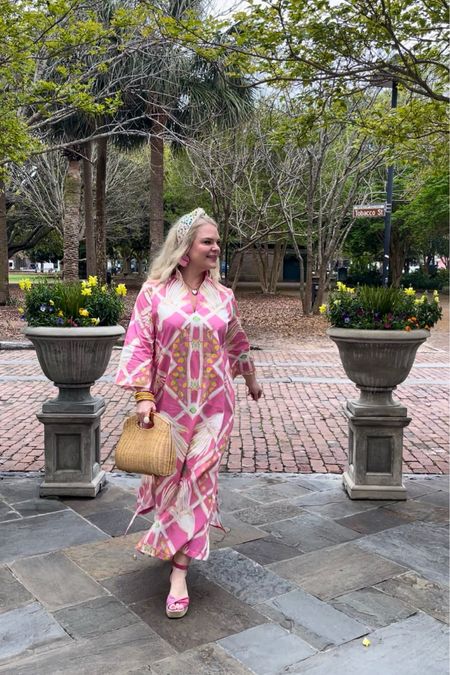 Designer caftan look for less. This caftan is from @houseofmbr Summer dress cotton dress preppy style 