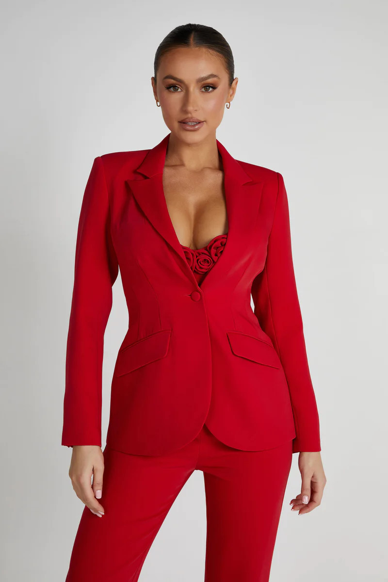 Helda Fitted Cinched Waist Blazer - Red | MESHKI US