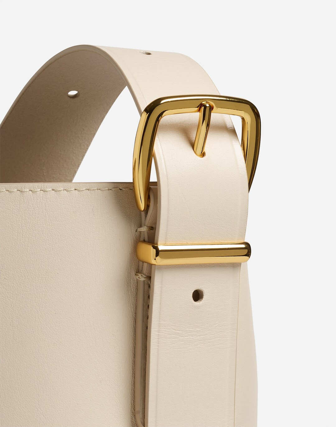 The Essential Bucket Tote in Leather | Madewell