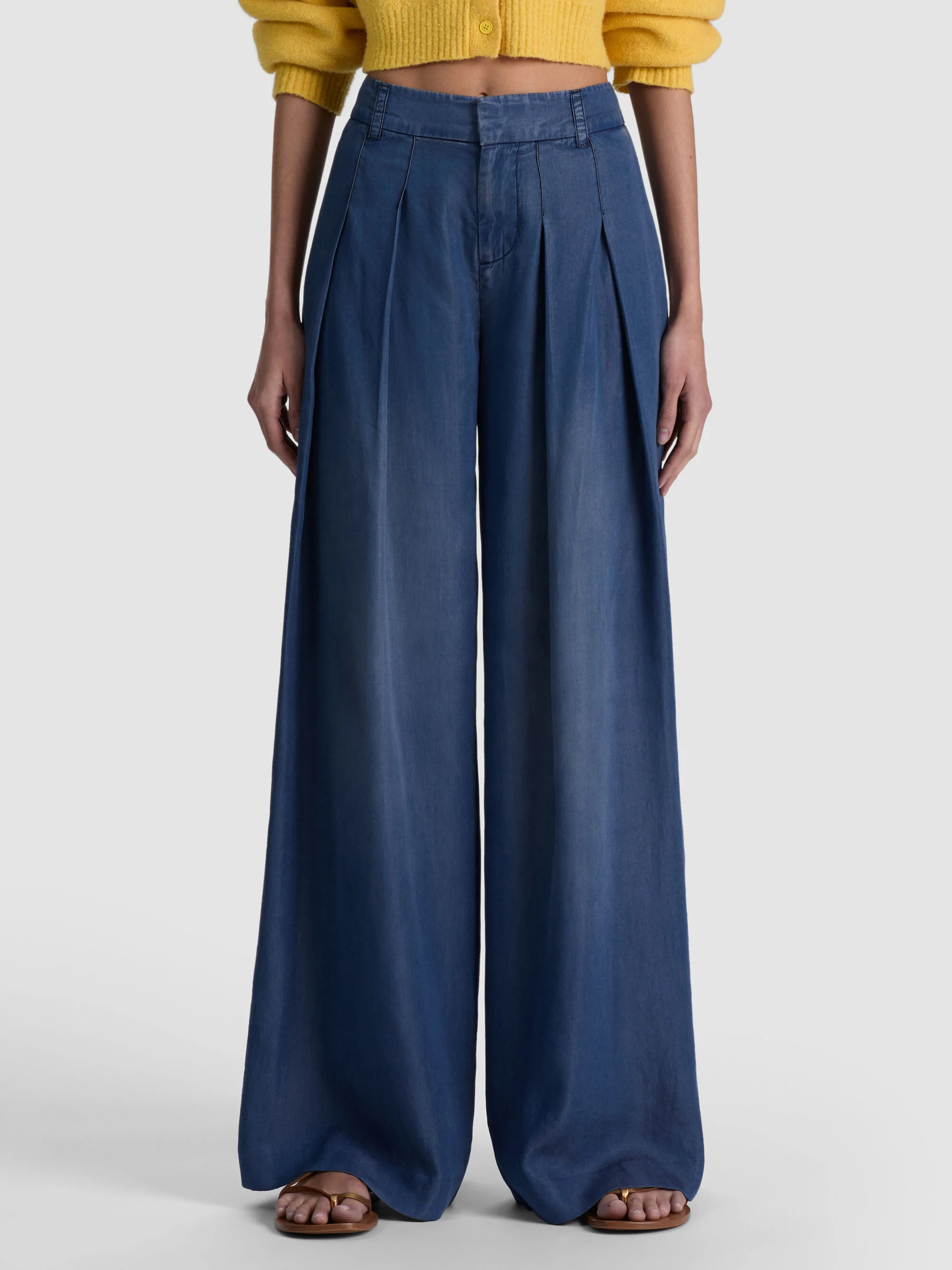 BLAIRE PLEATED JEAN | Alice + Olivia