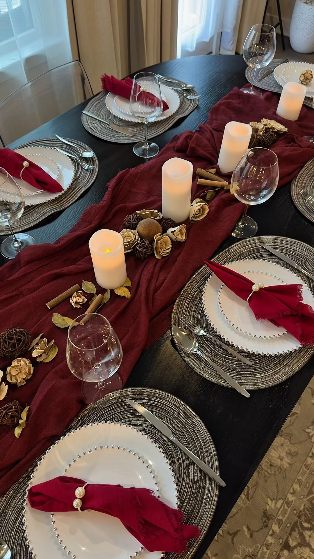 Little things that gives me joy ✨🤎🦃 

Setup my thanksgiving dinner table with me✨

.

#tablescape #tablesettingideas #thanksgivingdecor #decoratewithme #setthetable 

#LTKdayinmylife #LTKmomlife #LTKHoliday